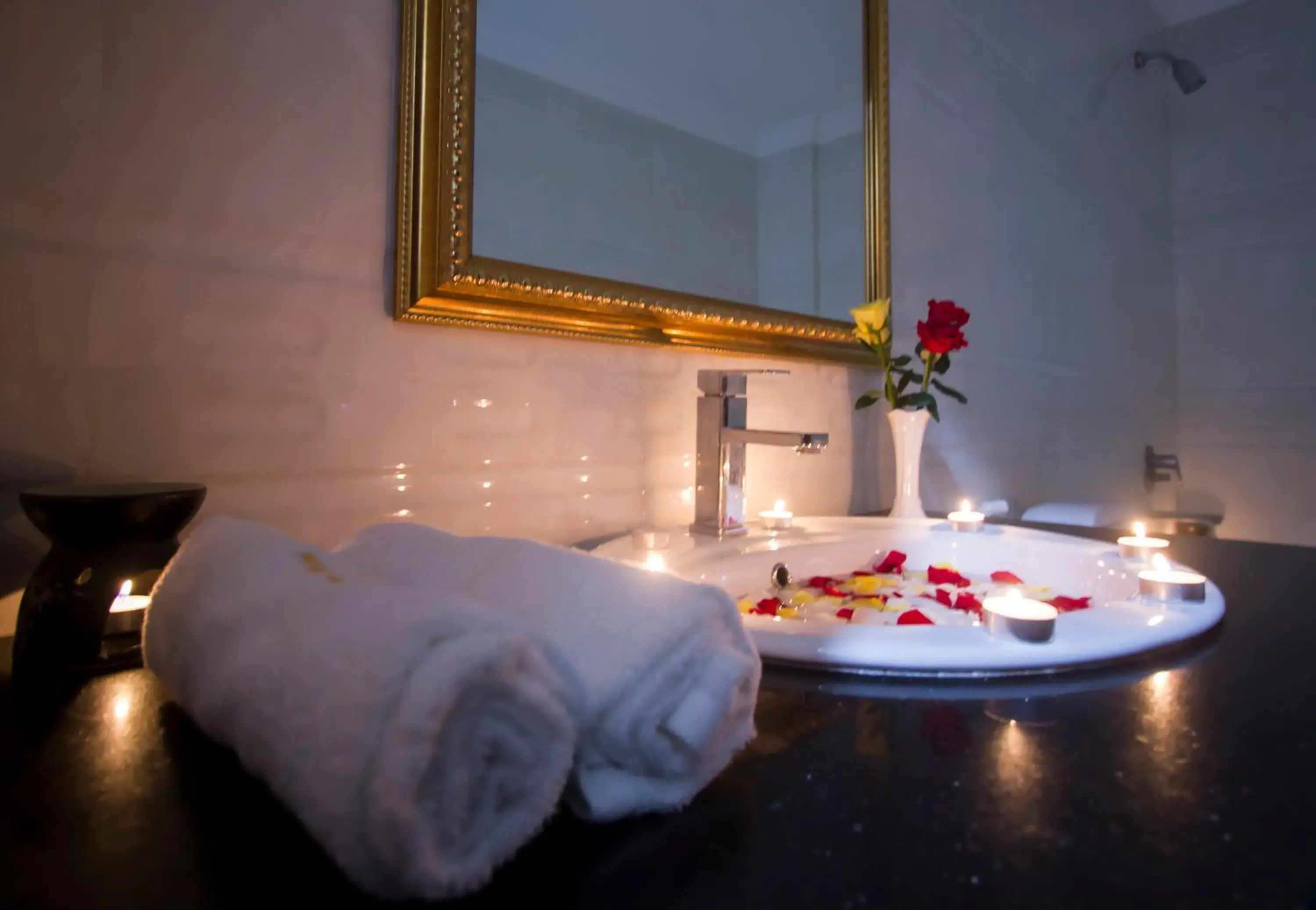 Deluxe Twin Room in Good Luck Day Hotel & Apartment Deluxe Twin Room in Good Luck Day Hotel & Apartment