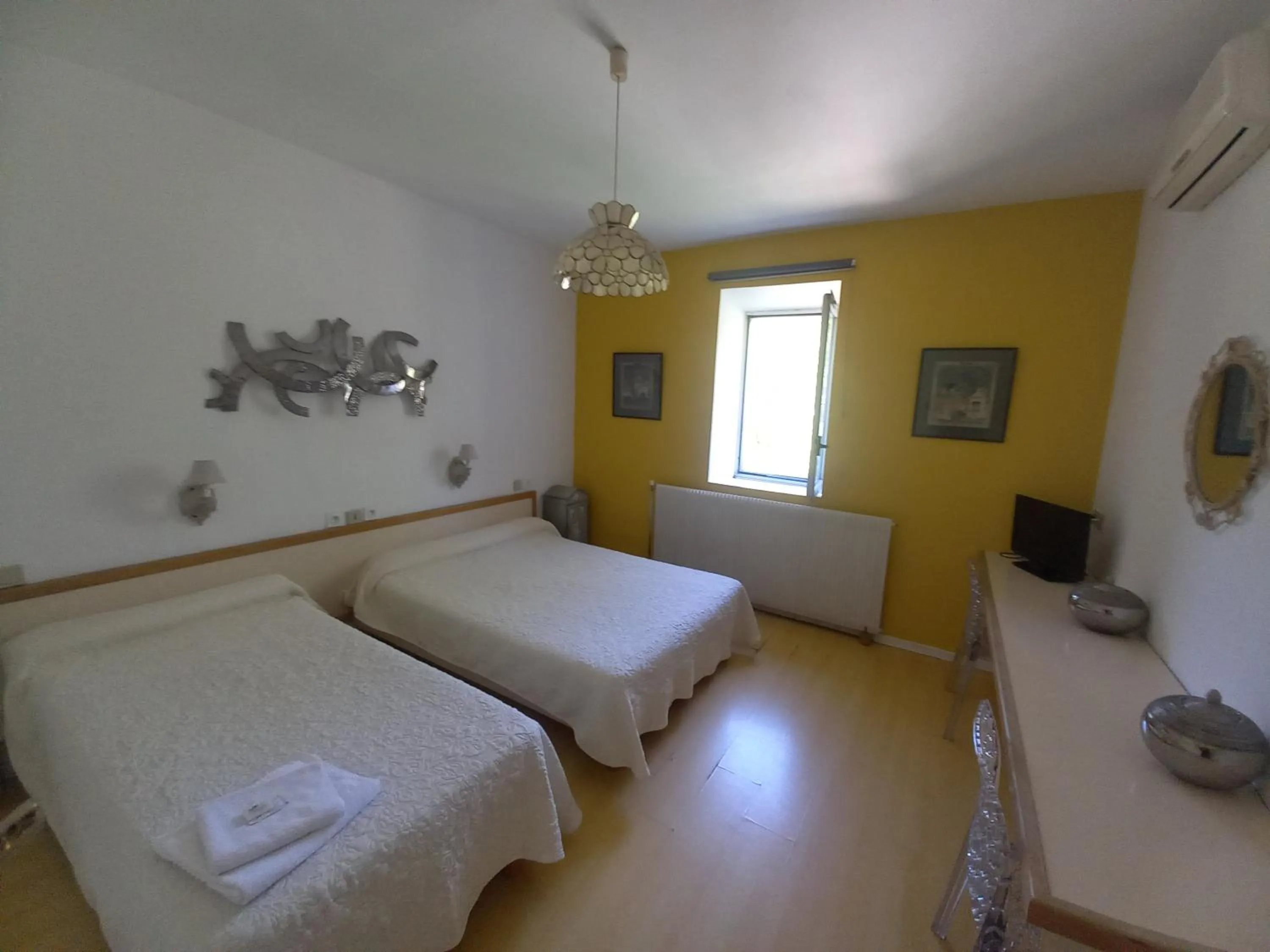 Bed in Hotel Acapulco