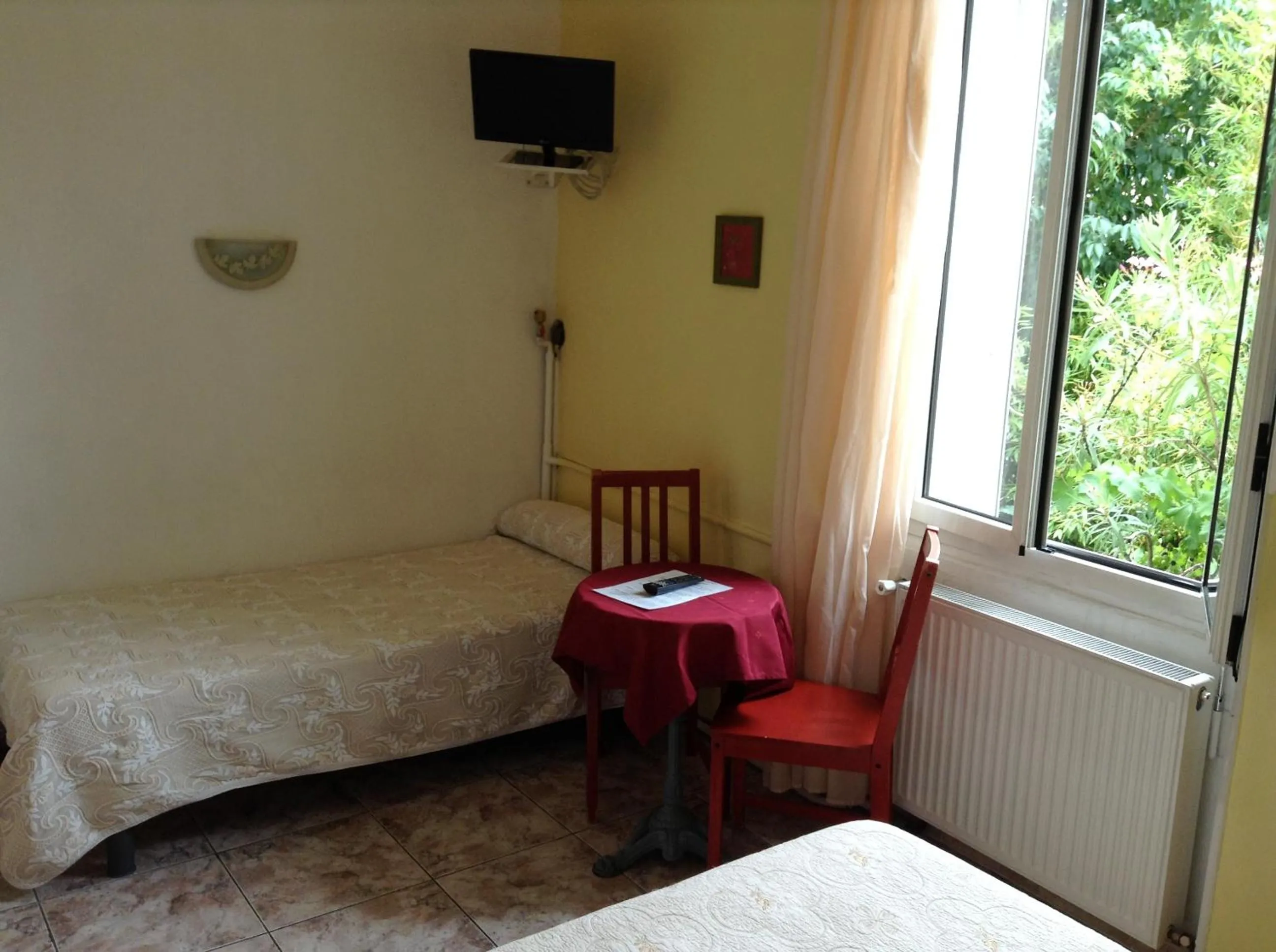 Bed in Hotel Acapulco