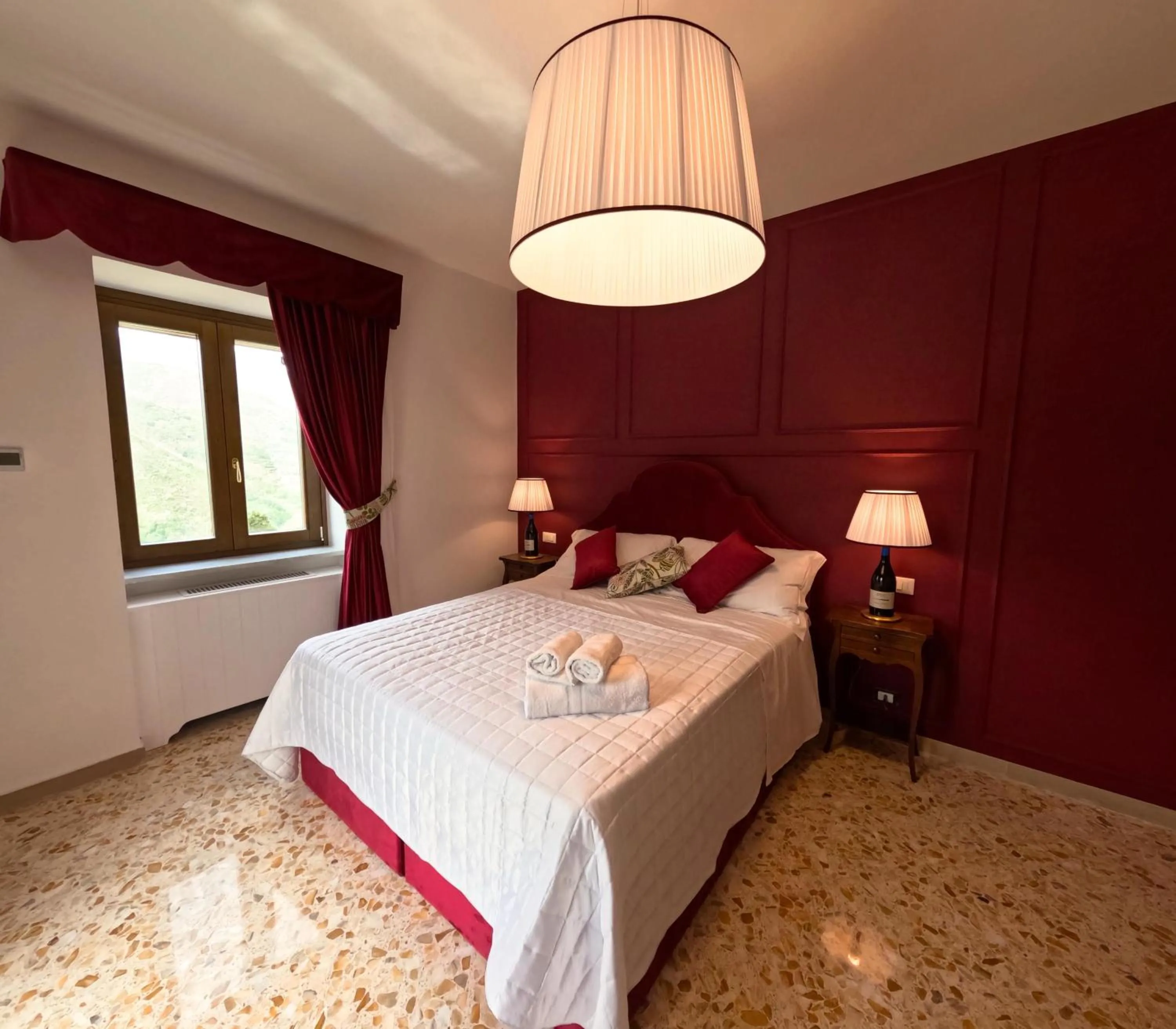 Property building, Bed in B&B Reale