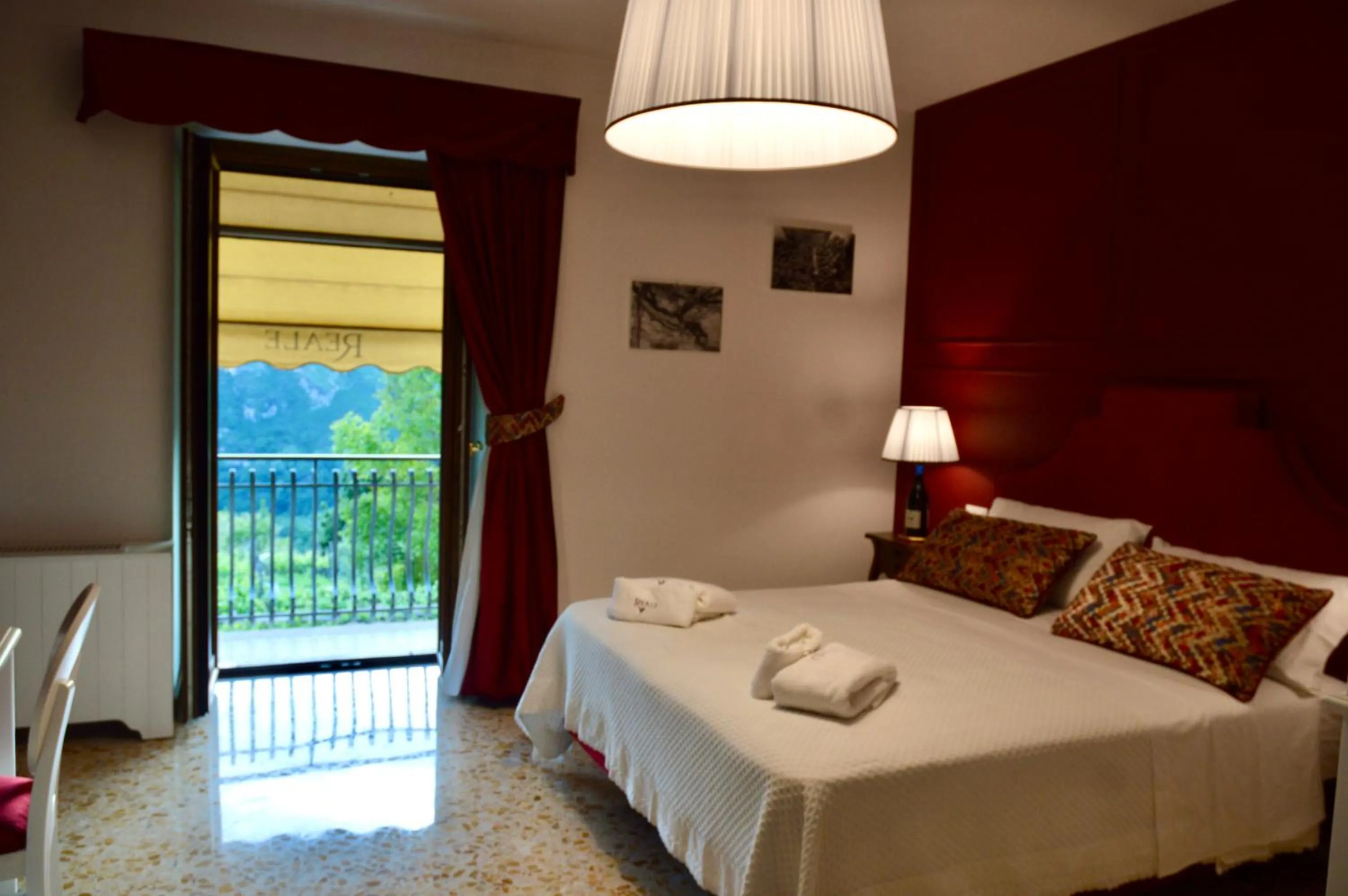 Photo of the whole room in Reale Wine Resort