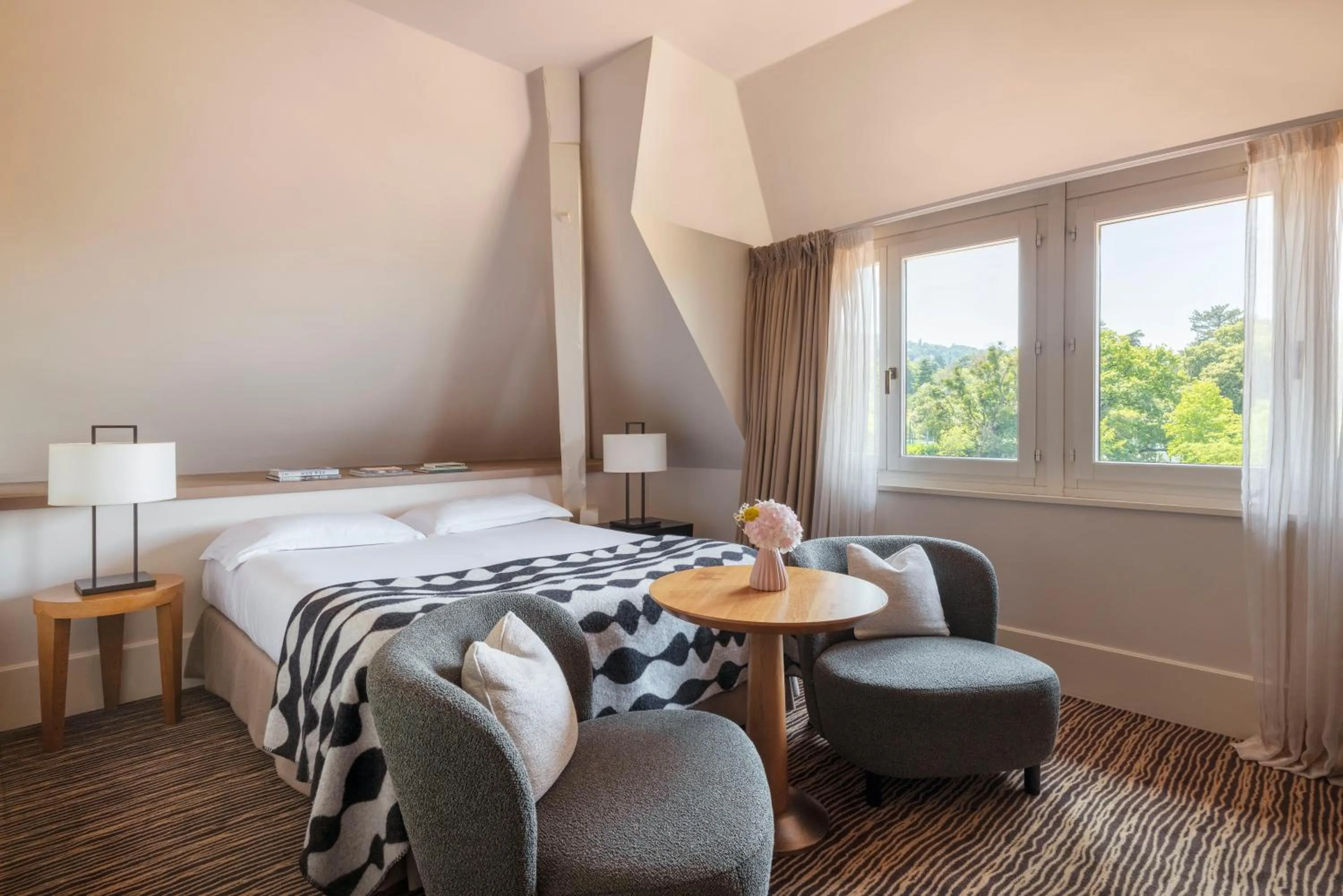 Bedroom, Bed in Hôtel Ermitage