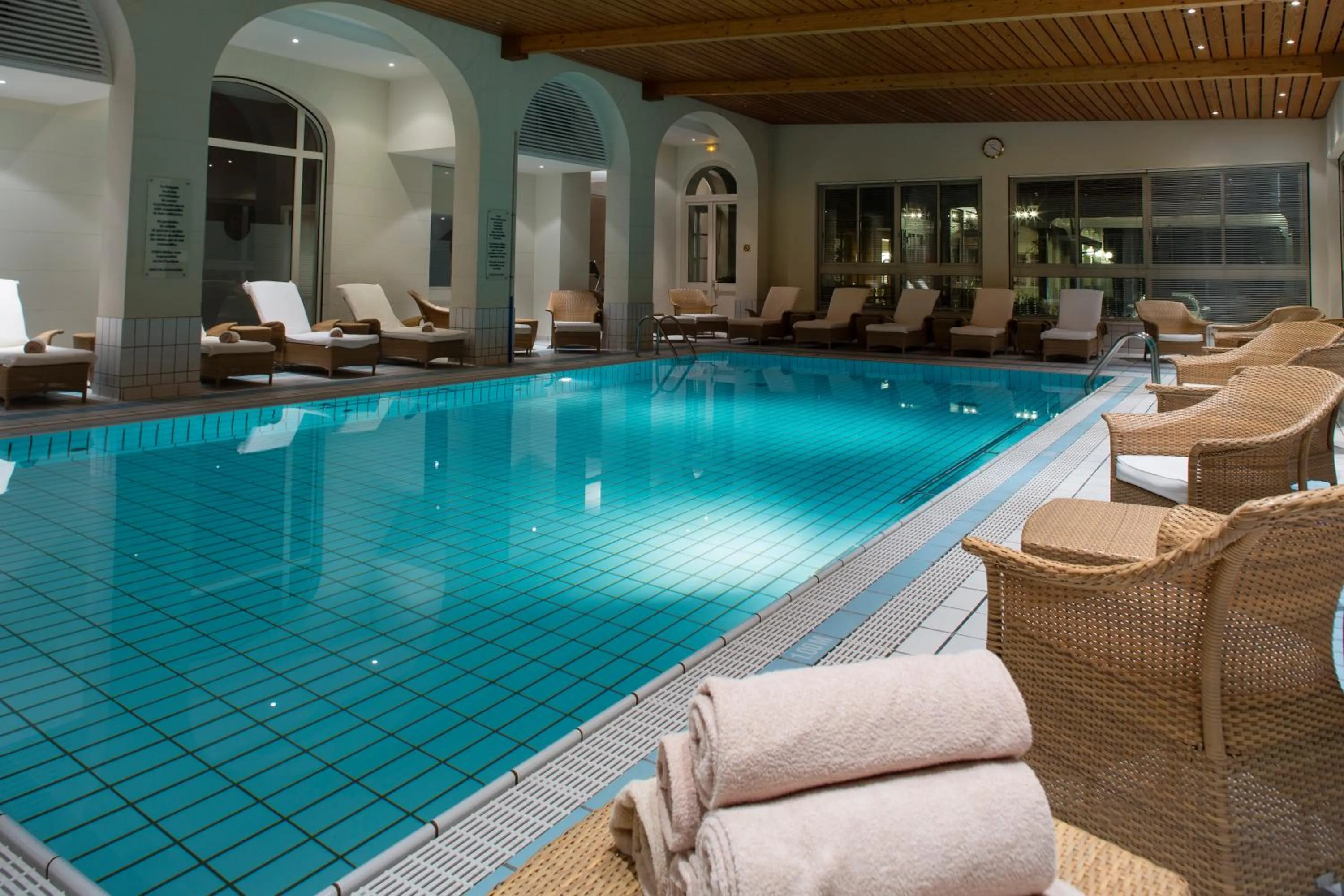 Swimming pool in Hôtel Ermitage