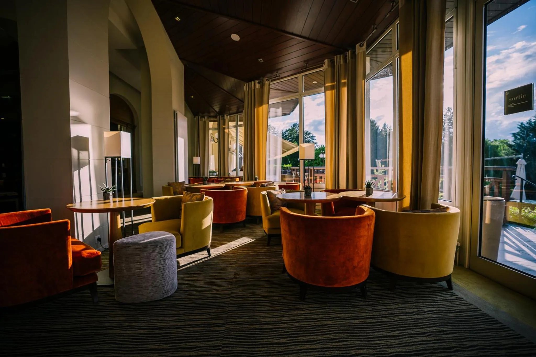 Seating area in Hôtel Ermitage