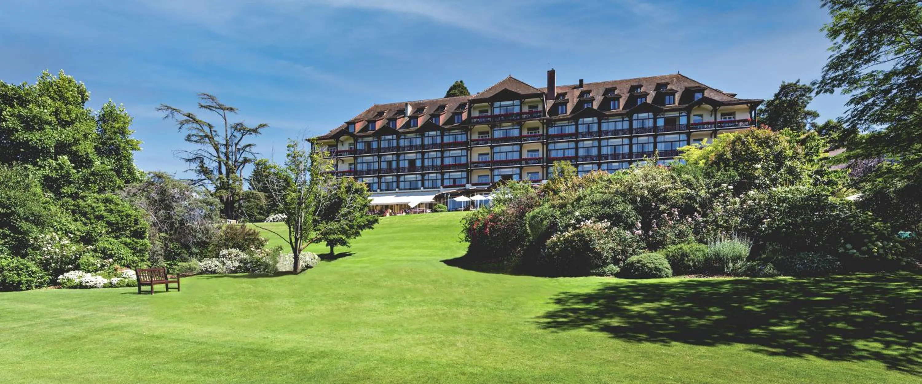 Property building in Hôtel Ermitage