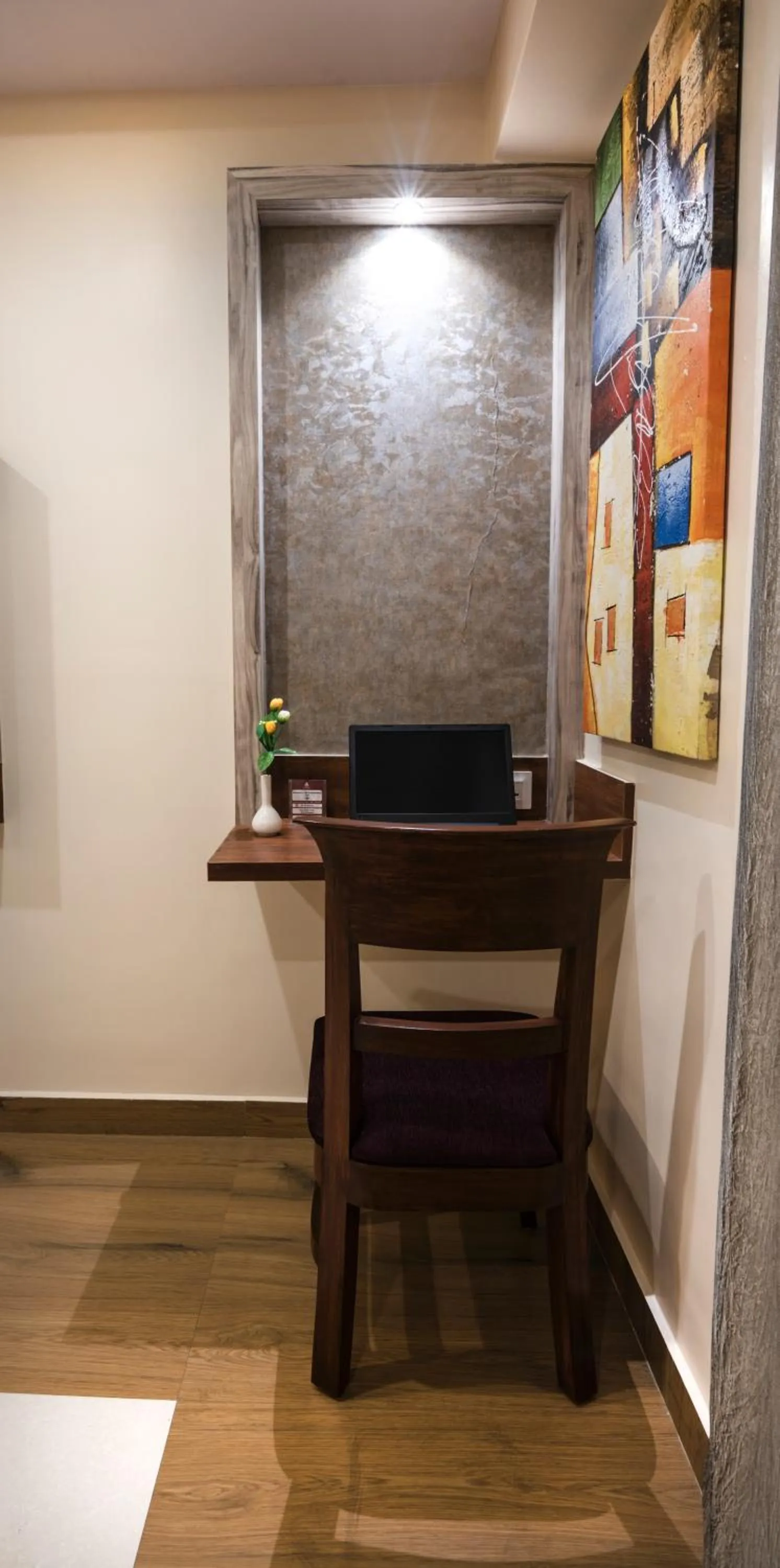 Business facilities in Hotel Monarch International