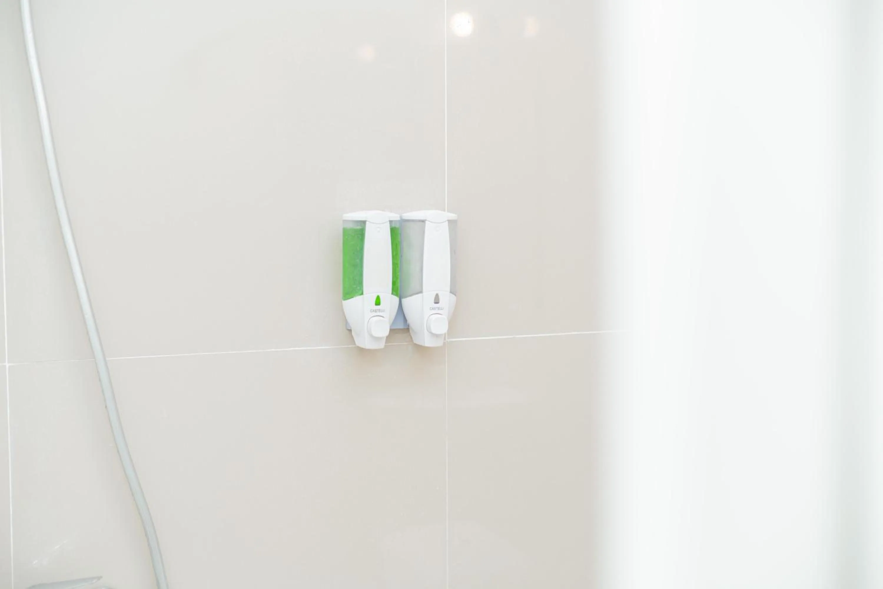 Bathroom in RedDoorz Syariah At Winong Nganjuk