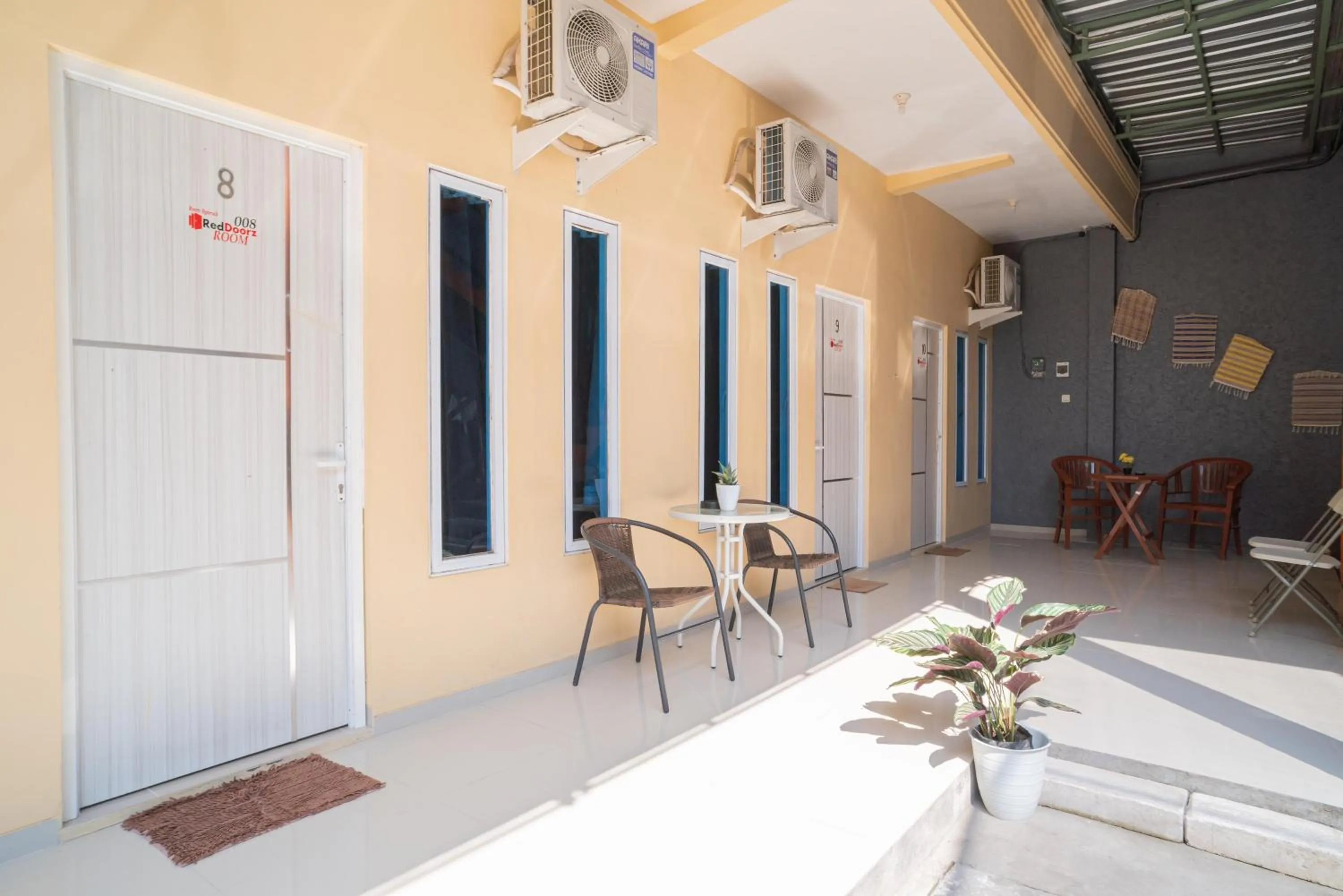 Patio in RedDoorz Syariah At Winong Nganjuk