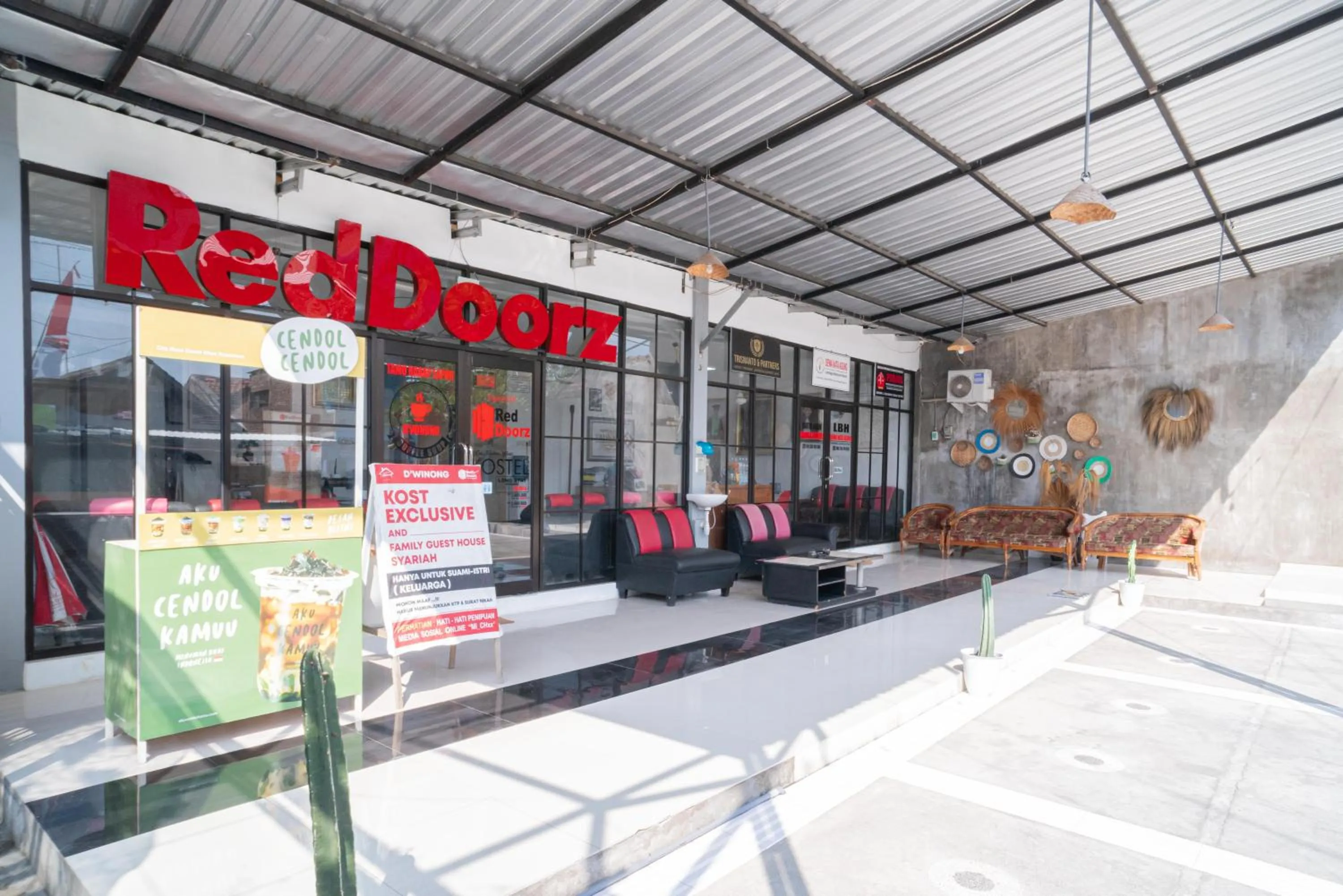 Property building in RedDoorz Syariah At Winong Nganjuk