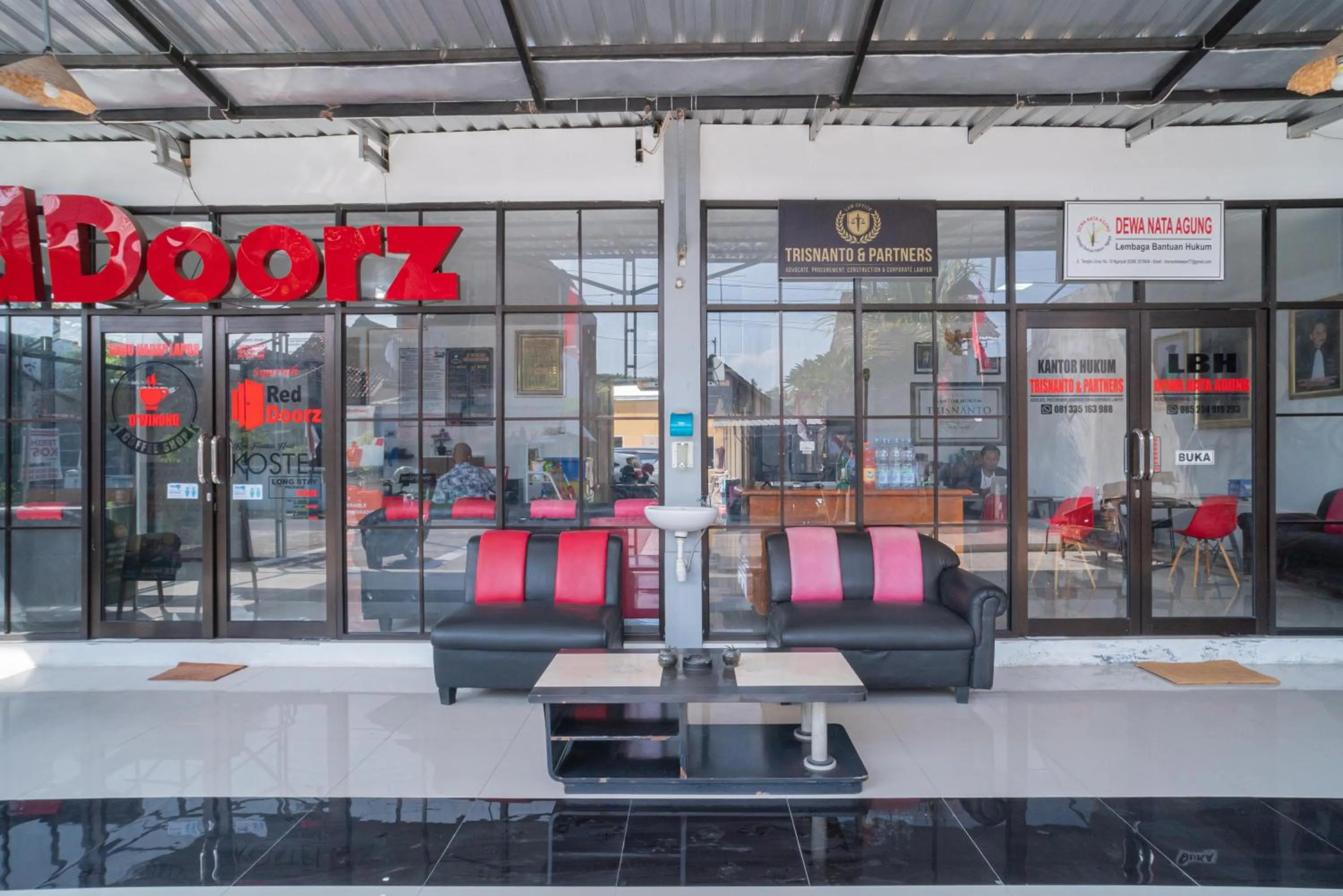 Property building in RedDoorz Syariah At Winong Nganjuk