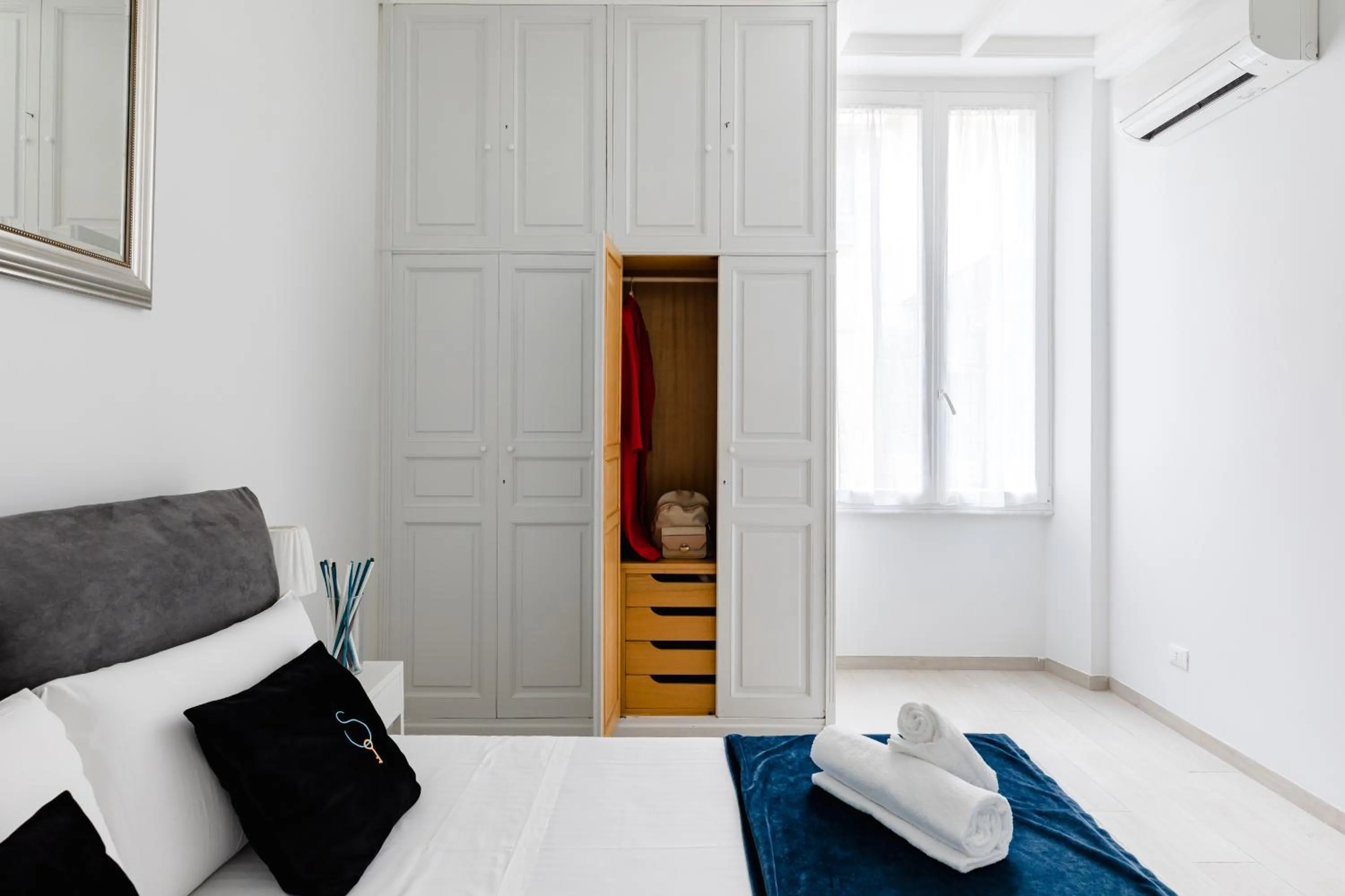 Bedroom, Bed in A World Aparts - 61 Margutta