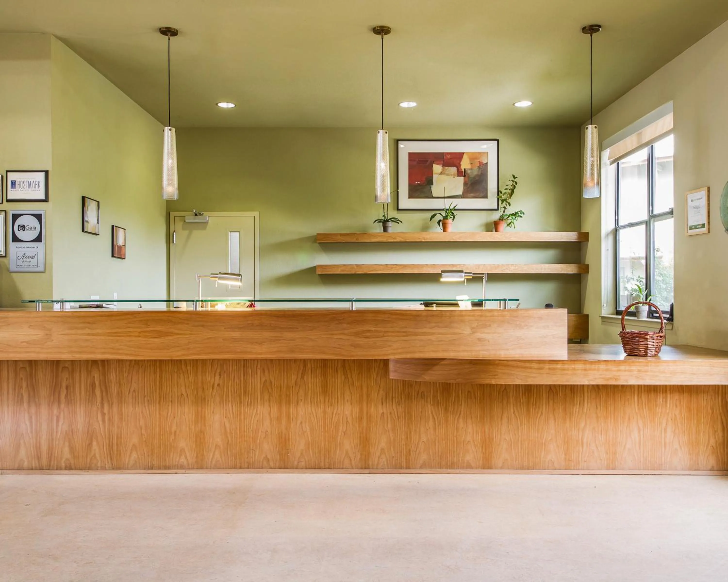 Lobby or reception in Gaia Hotel & Spa Redding, an Ascend Collection Hotel