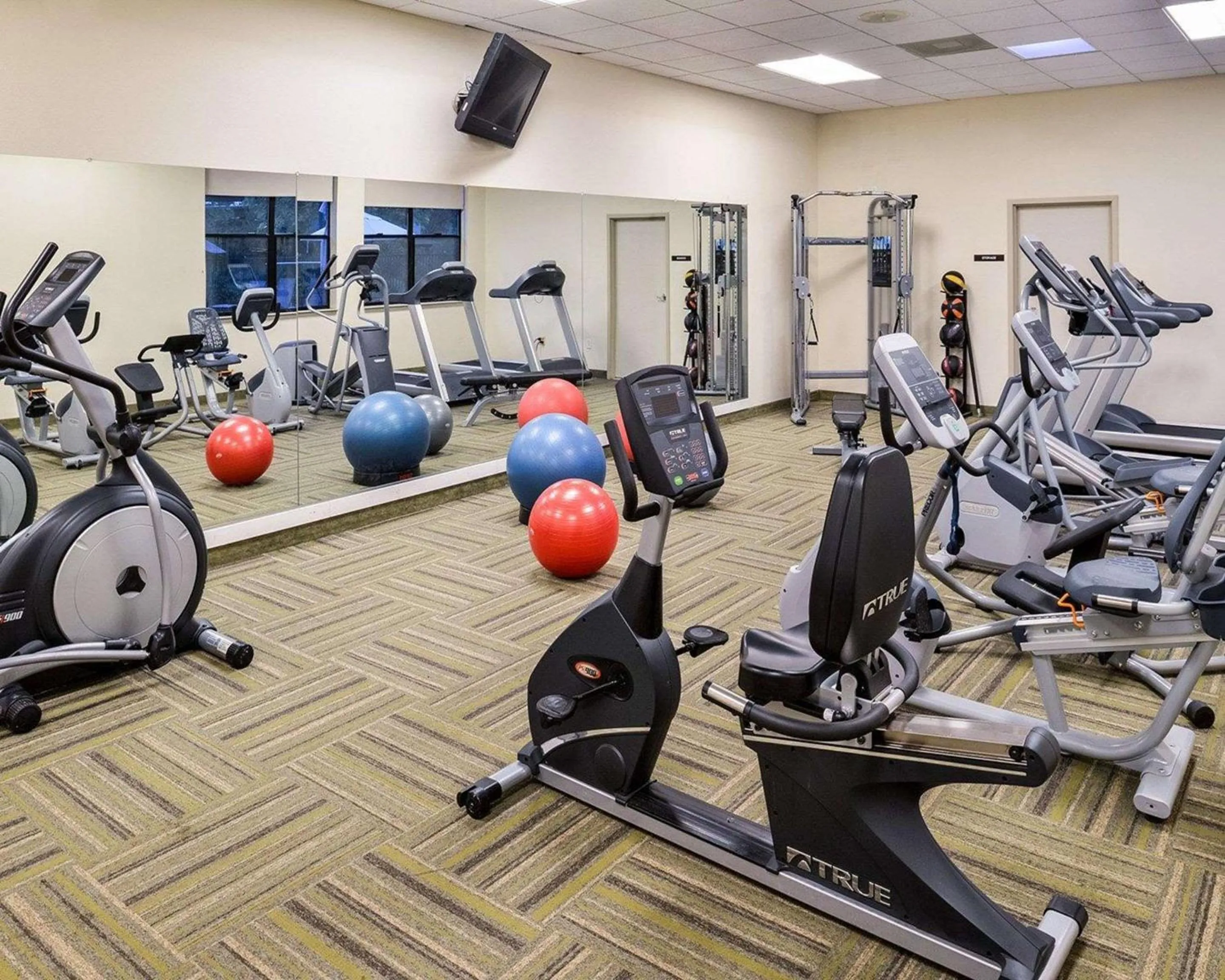 Fitness centre/facilities in Gaia Hotel & Spa Redding, an Ascend Collection Hotel