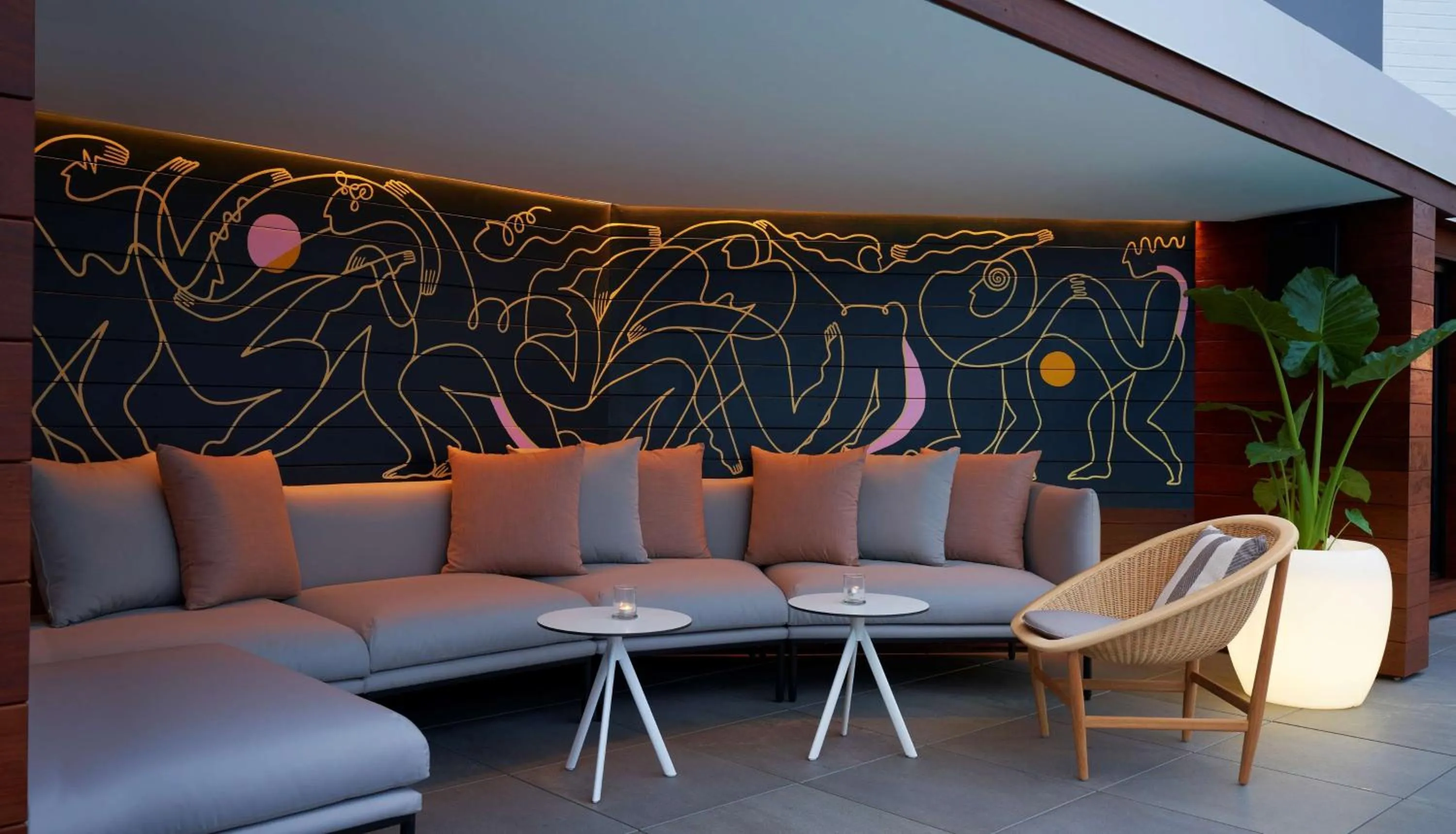 Property building in Hotel Zena Washington DC