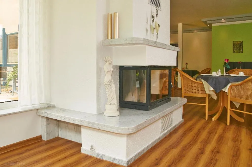 Restaurant/places to eat in Hotel BonaMari