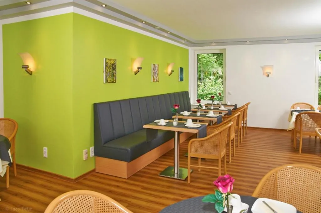 Restaurant/places to eat in Hotel BonaMari