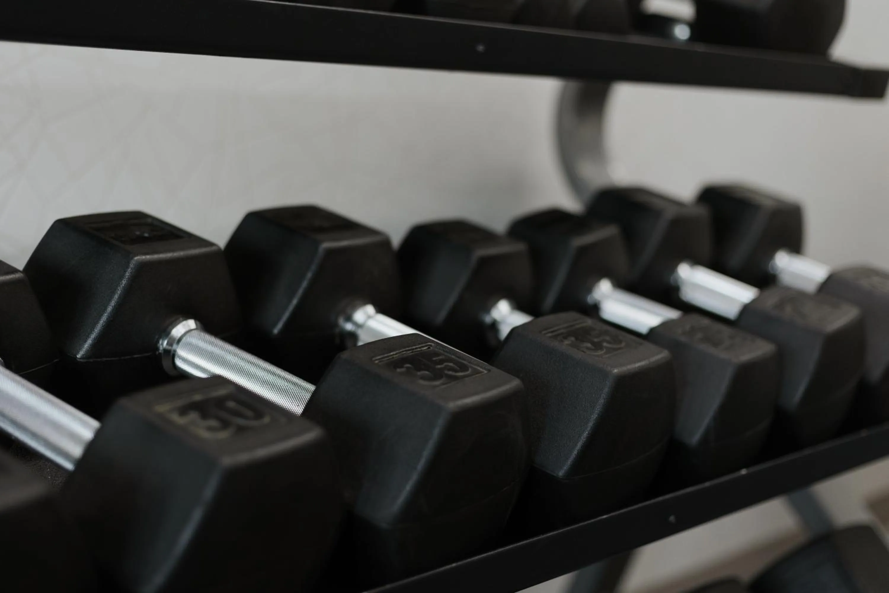 Fitness centre/facilities in Country Inn & Suites by Radisson, Seattle-Bothell, WA