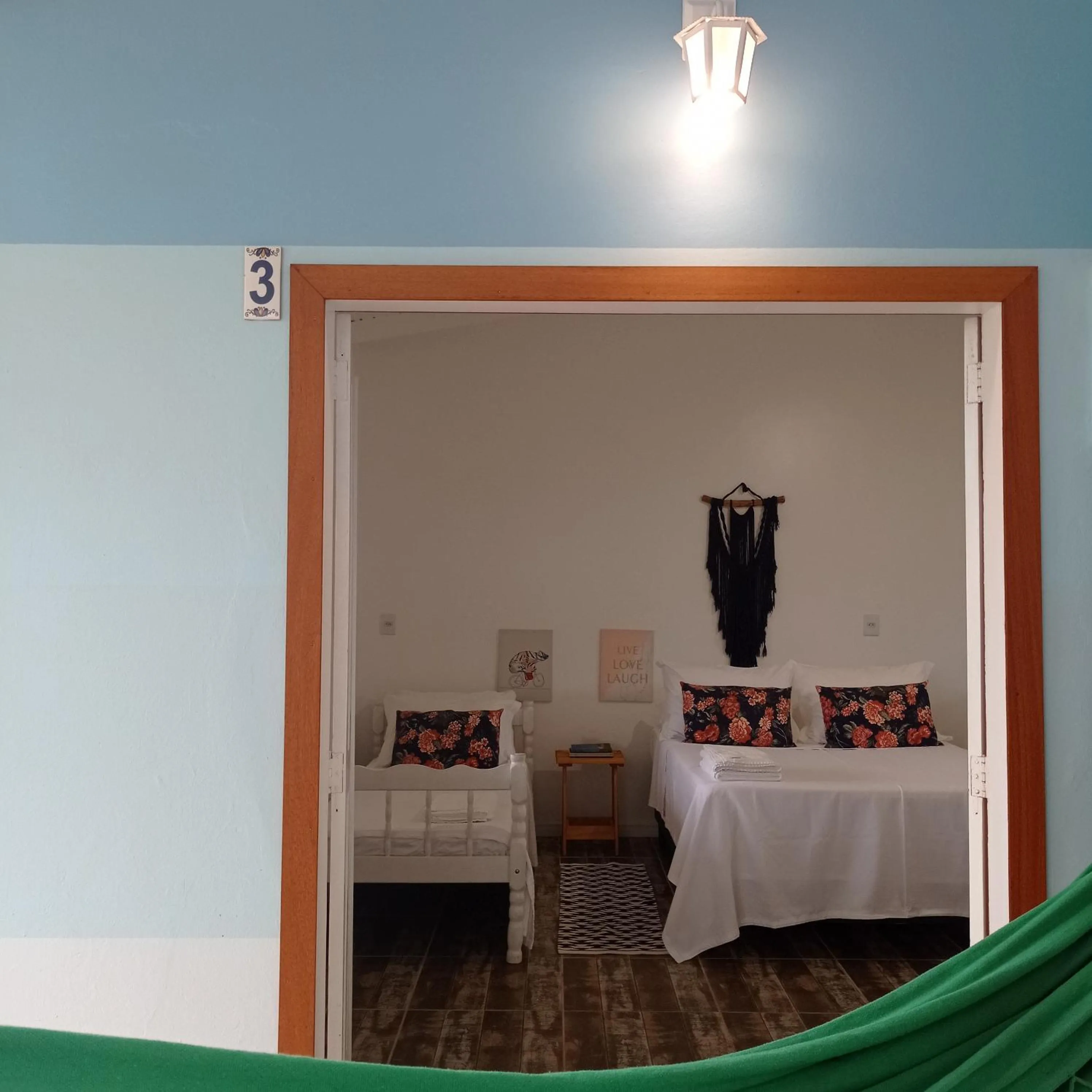 Photo of the whole room, Bed in Pousada la Boheme Guarda do Embaú - SC