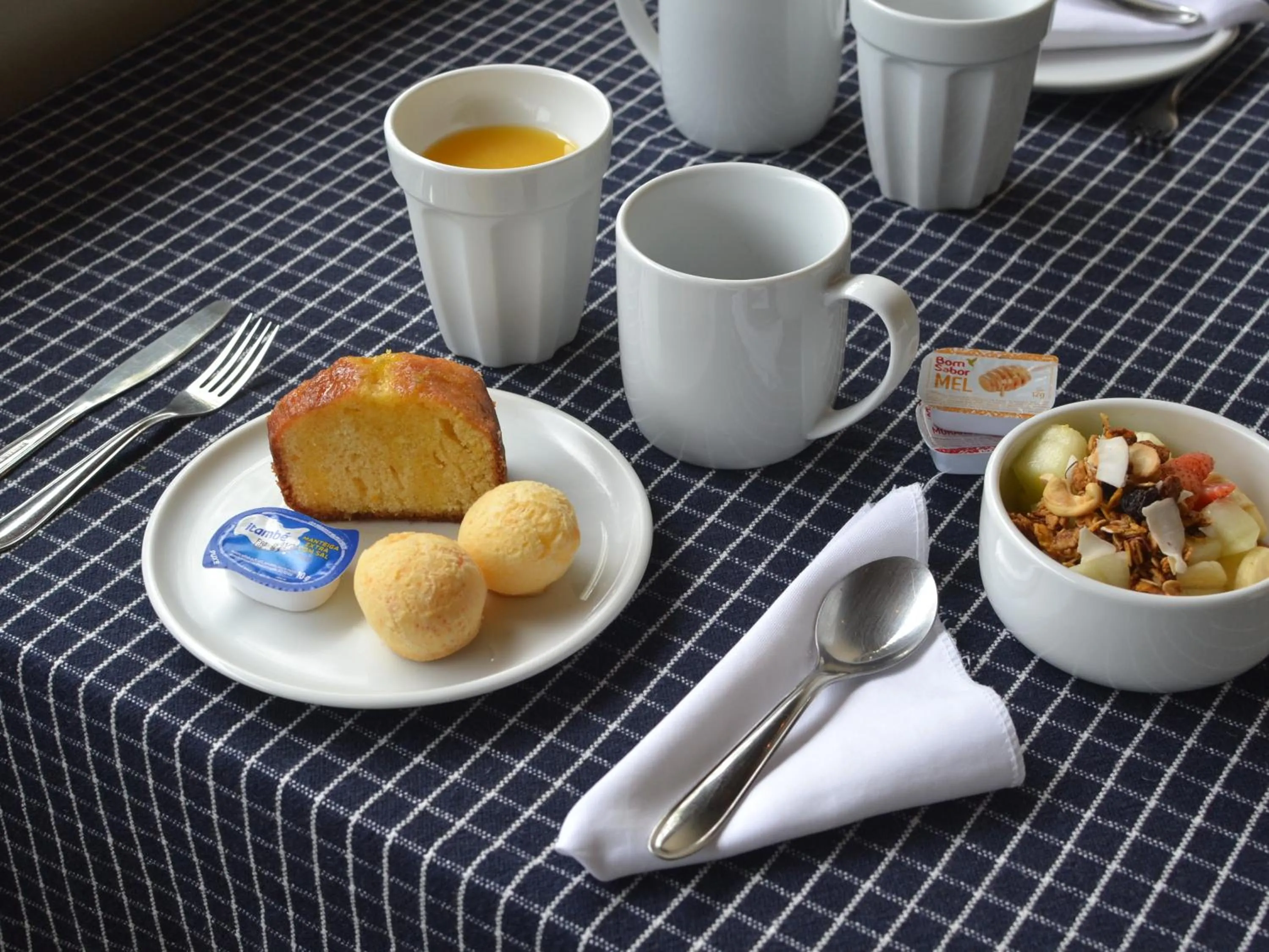 Breakfast in Pousada la Boheme Guarda do Embaú - SC