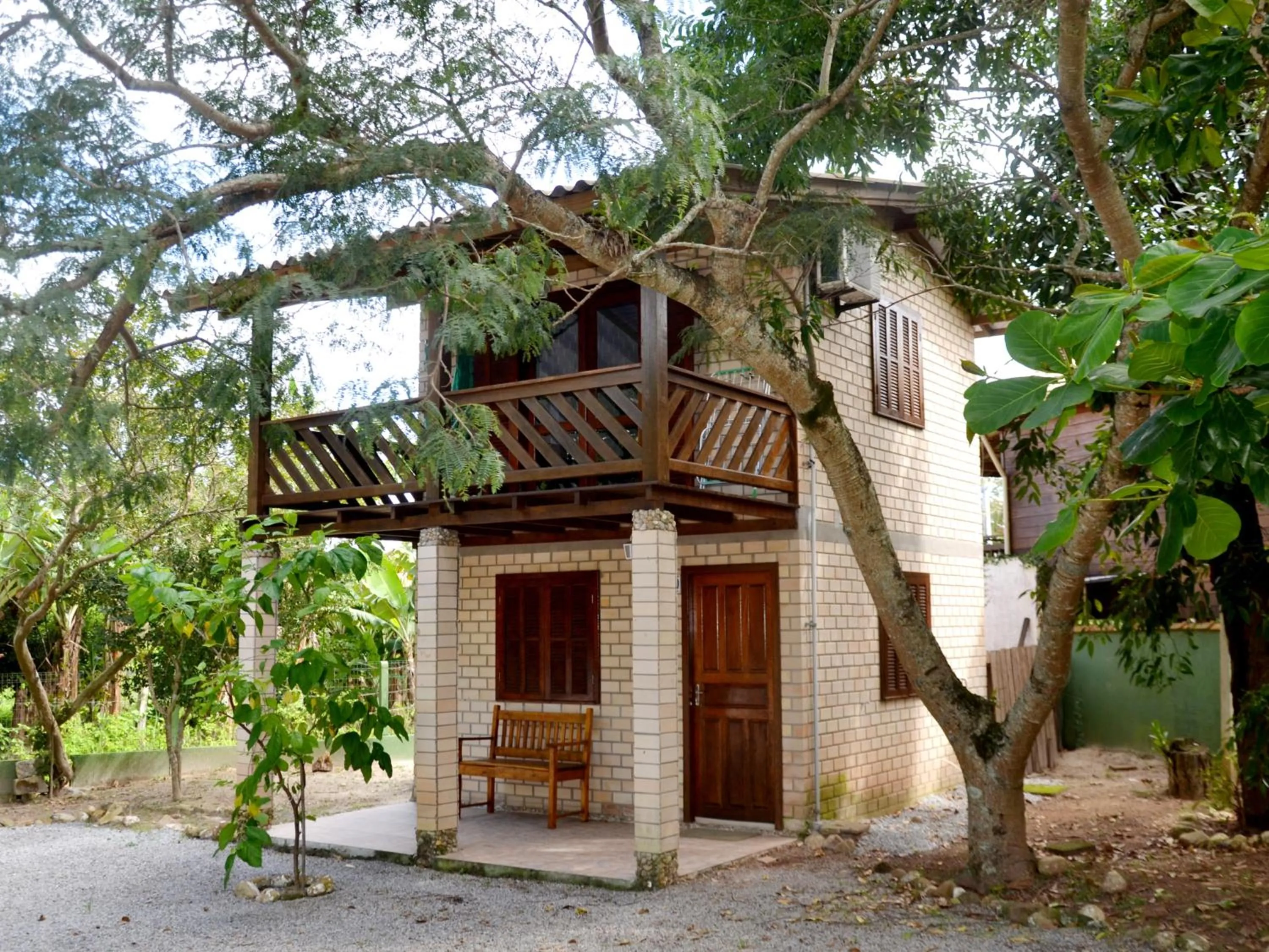 Property building in Pousada la Boheme Guarda do Embaú - SC