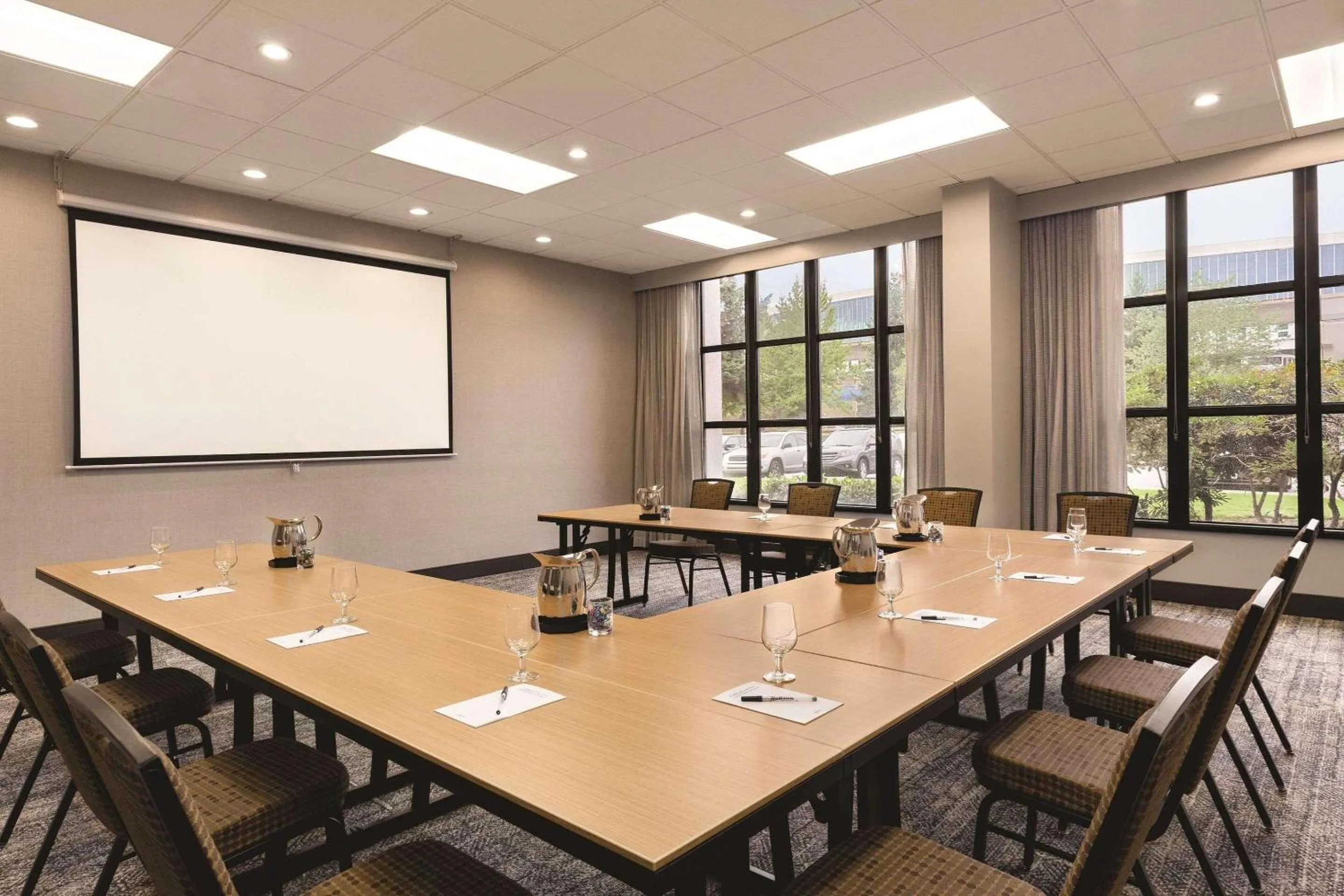 Meeting/conference room in Radisson Hotel Seattle Airport