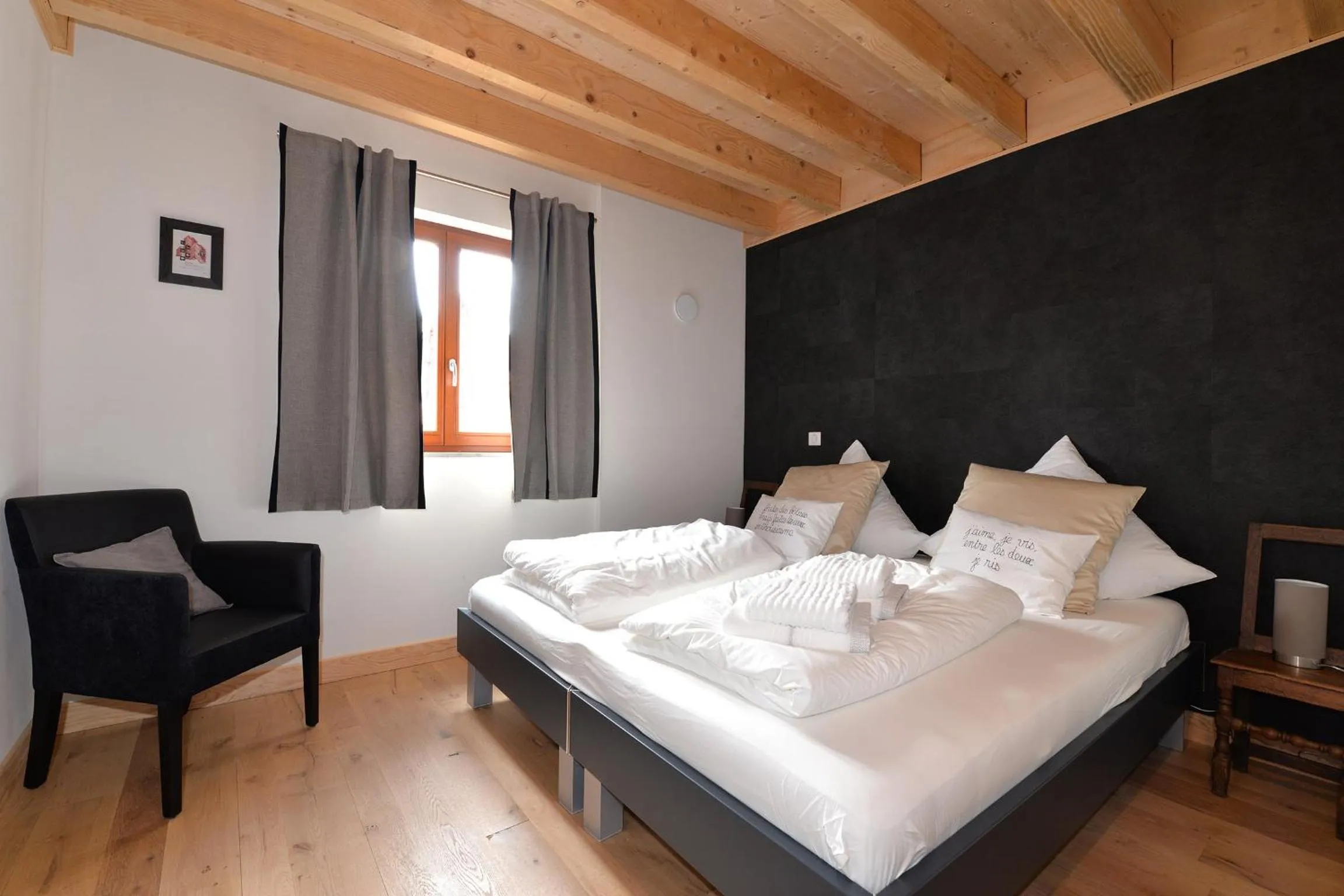 Bedroom, Bed in Les Granges Modernes