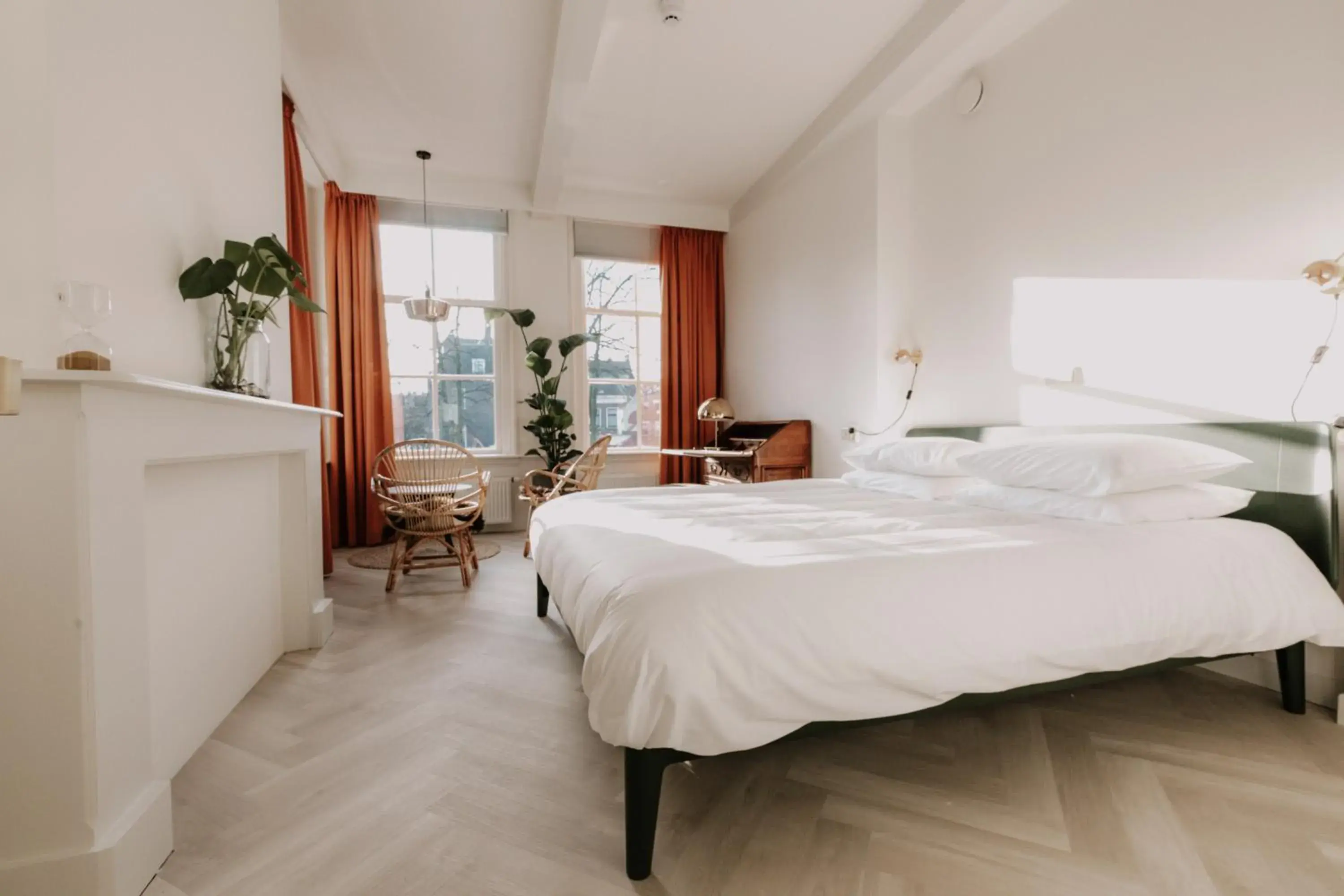 Deluxe King Room in Brass Hotel Deluxe King Room in Brass Hotel