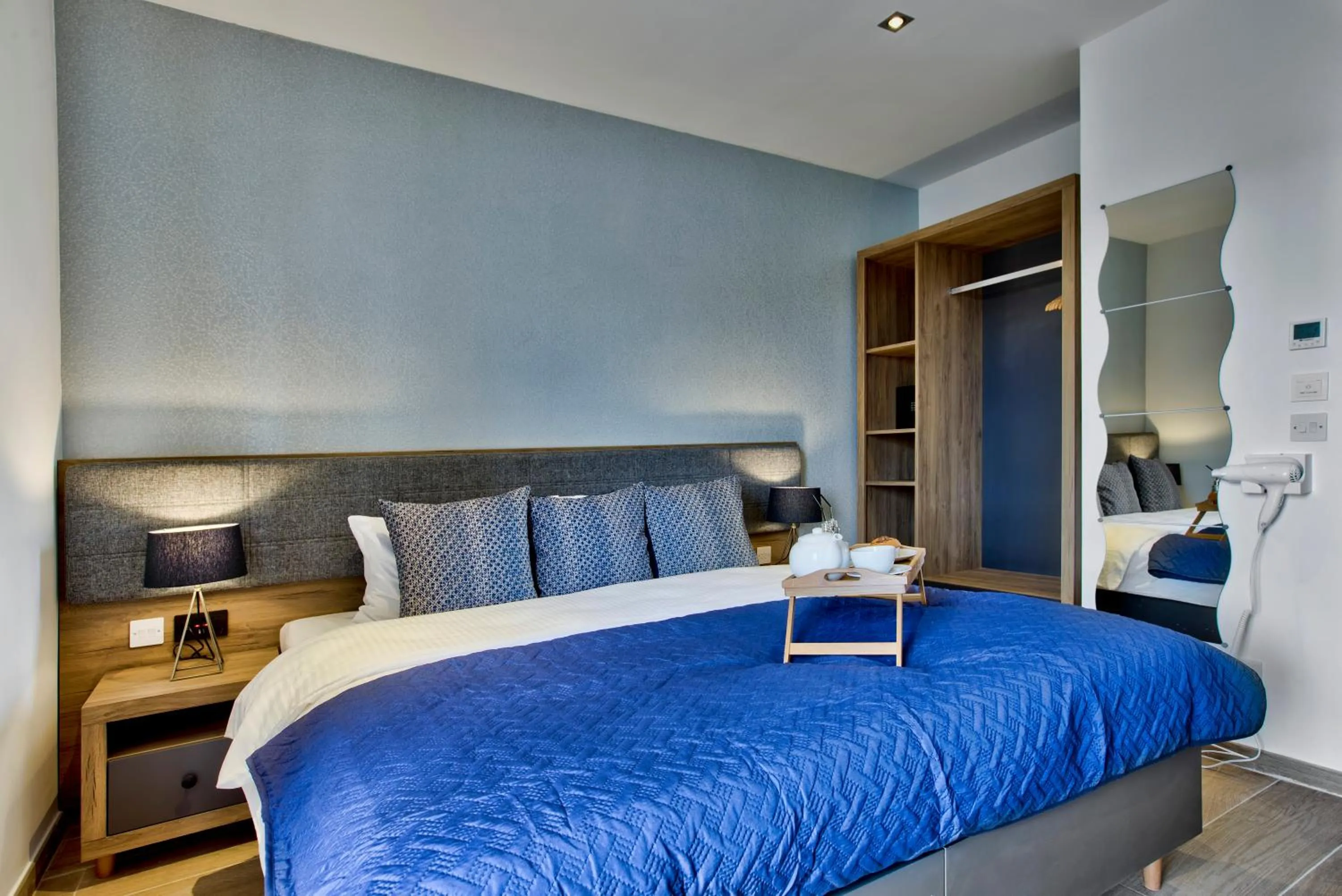 Bed in Tritoni Valletta Boutique Hotel