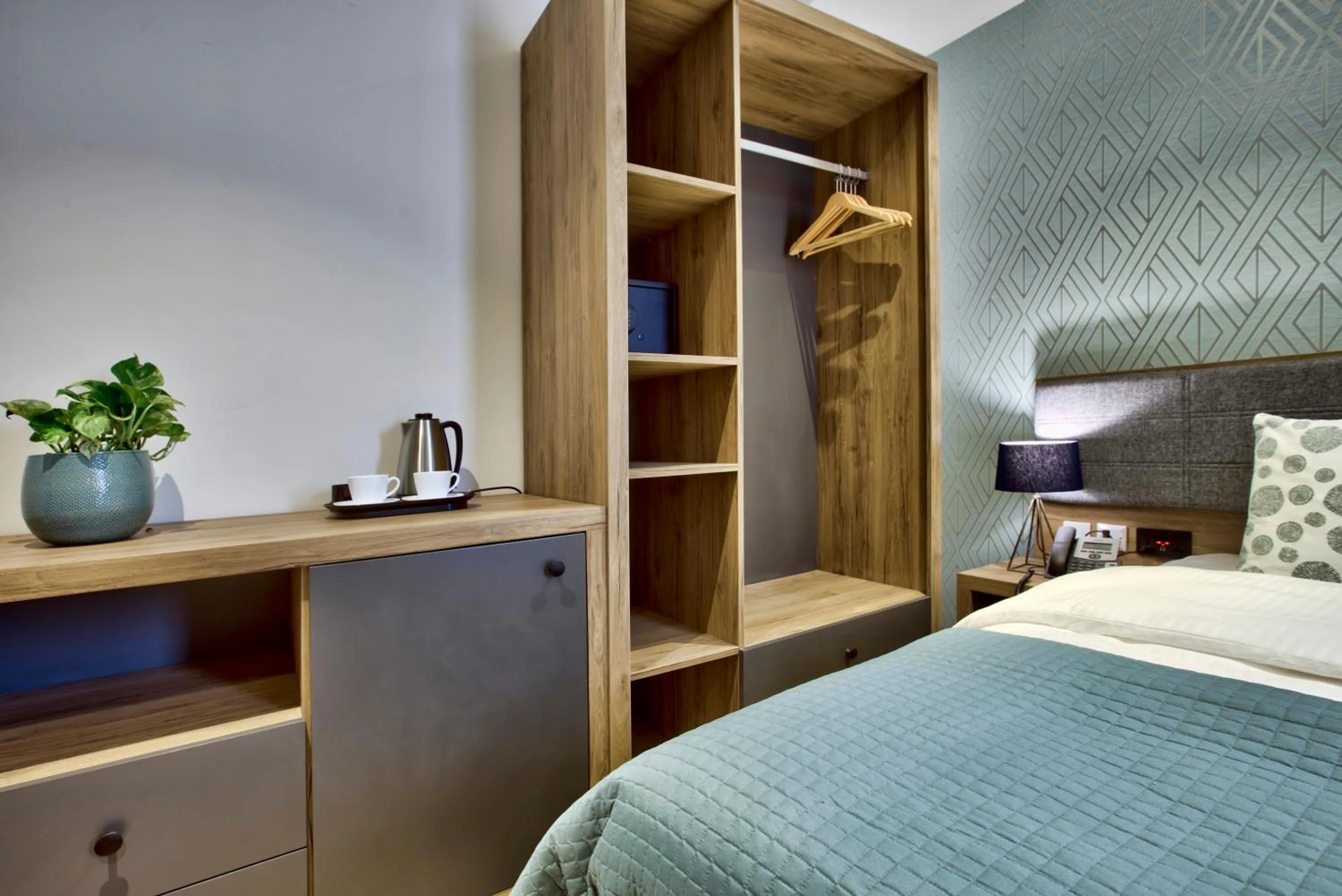 Bed in Tritoni Valletta Boutique Hotel