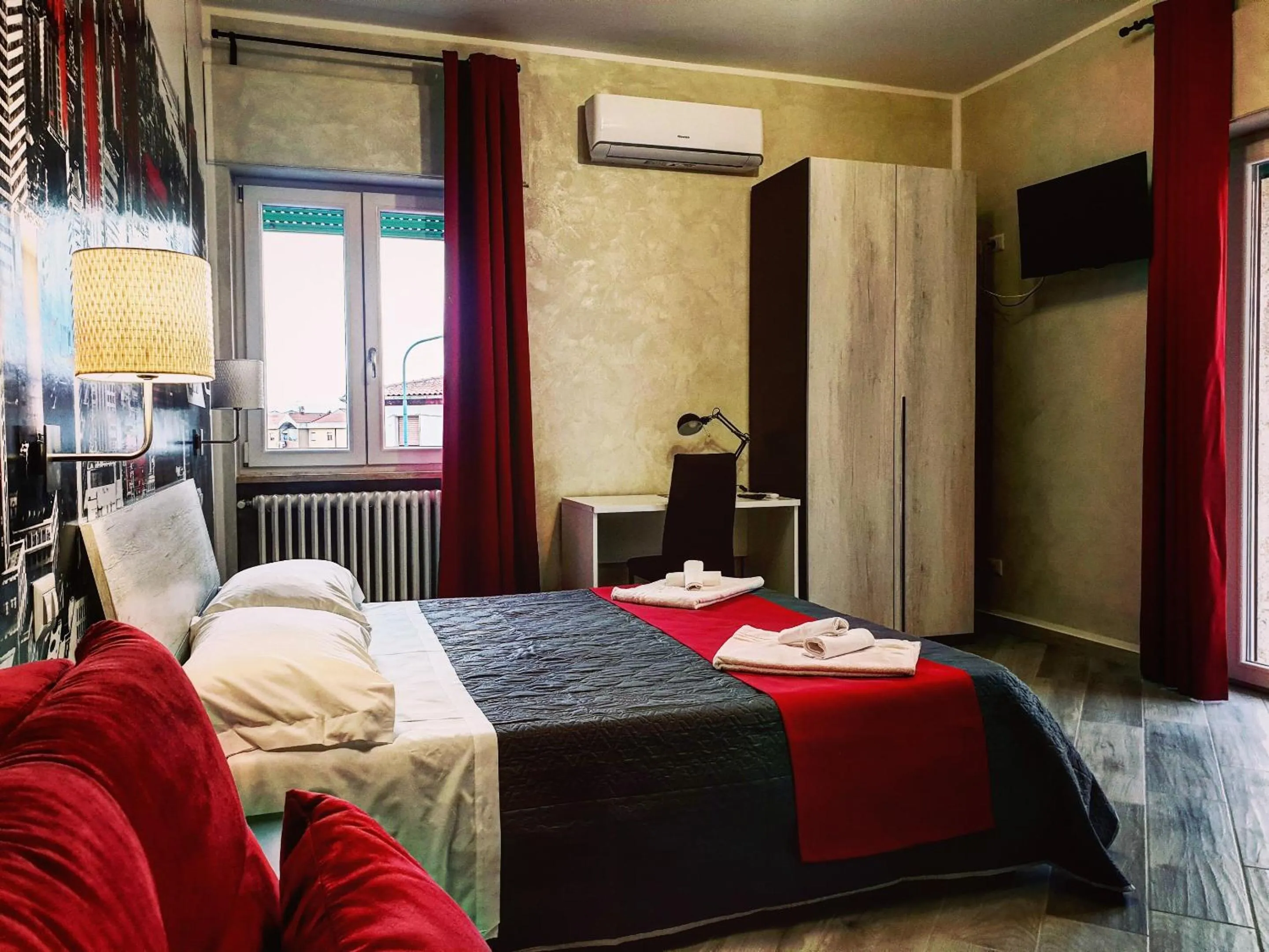 Bedroom, Bed in Central Campobasso