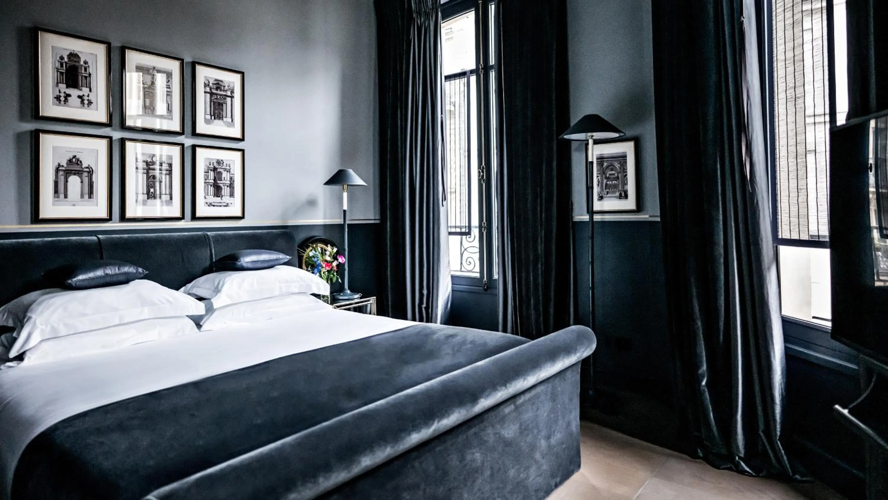 Bedroom, Bed in Monsieur George Hotel & Spa - Champs-Elysées