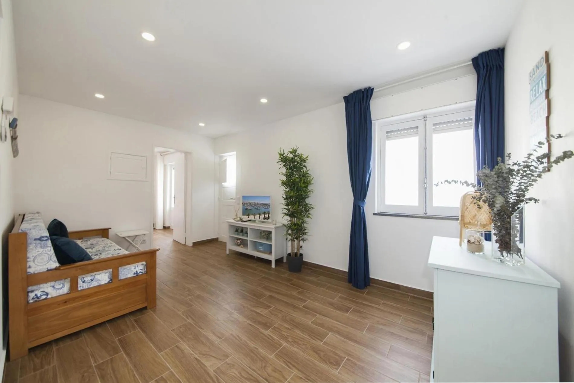 Floor plan, Bed in Casa Alferes in Downtown Lagos