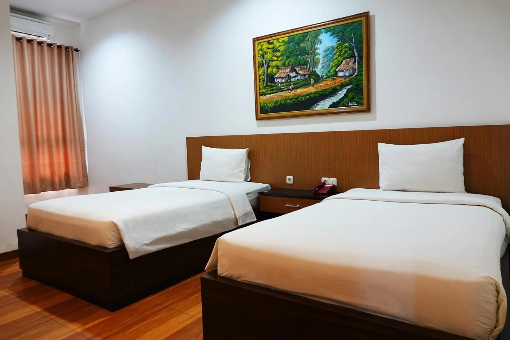 Bed in Baratha Hotel & Resto