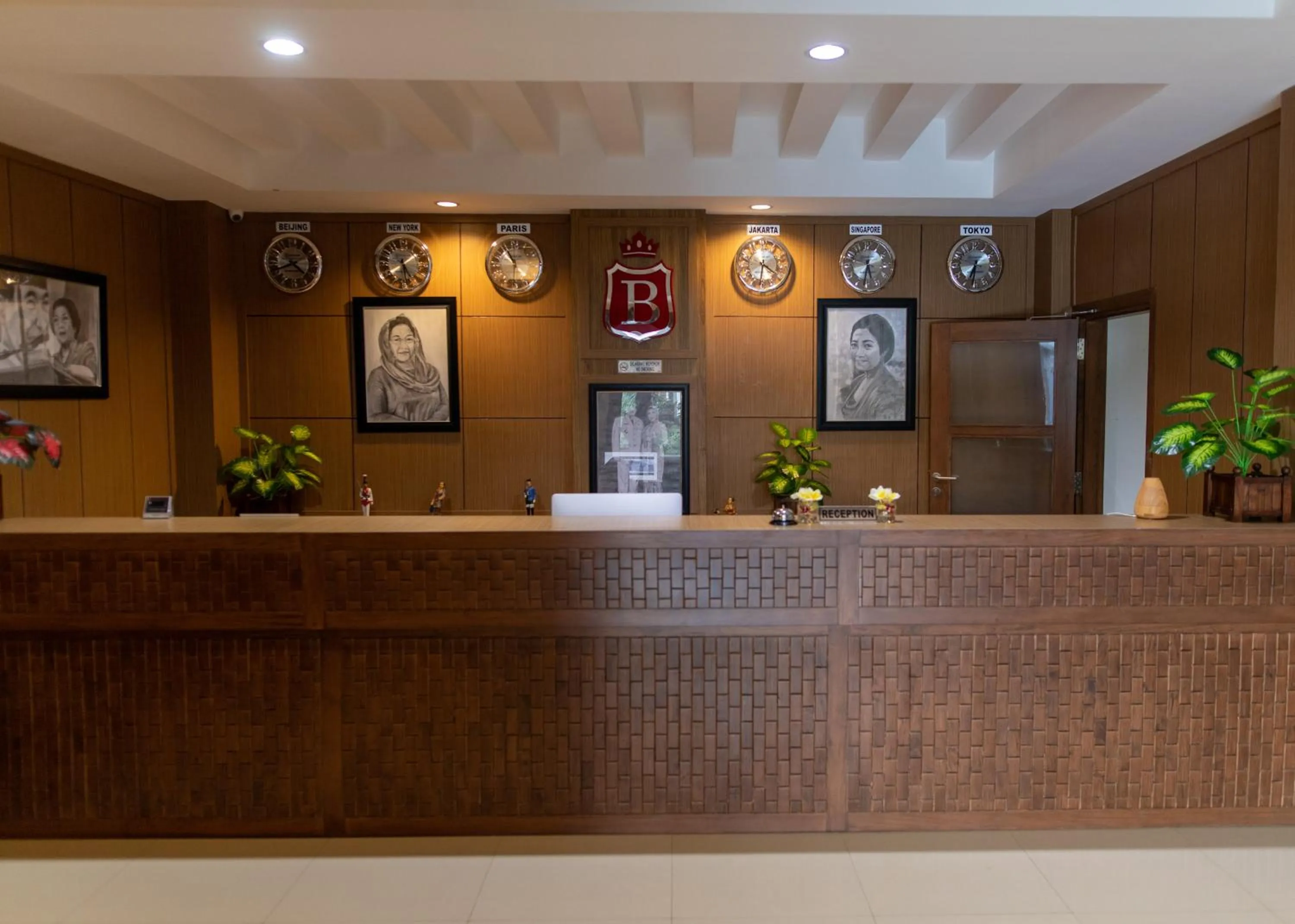 Staff in Baratha Hotel & Resto