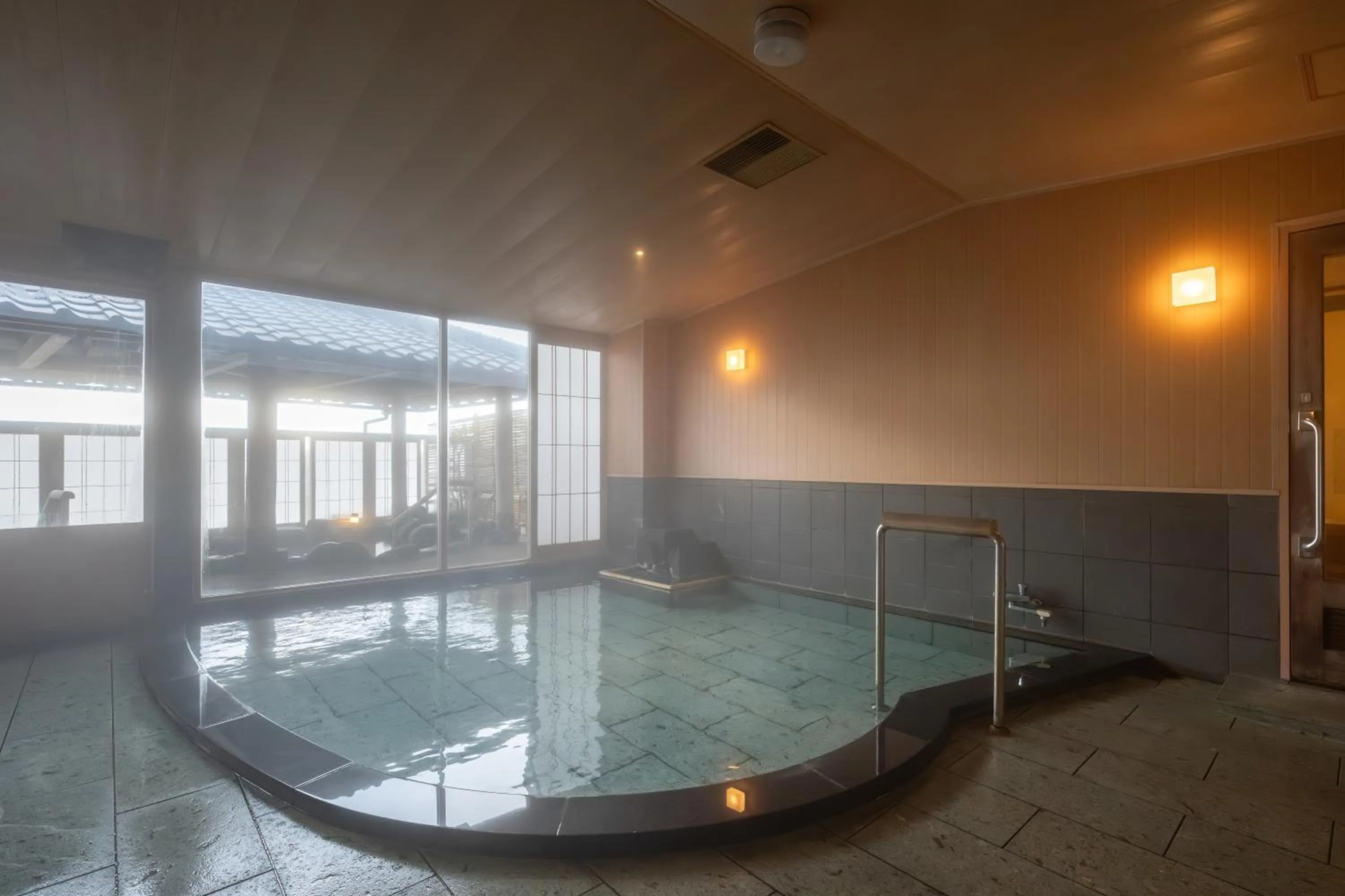Hot Spring Bath in Ikkyu -Seaside Hotel-