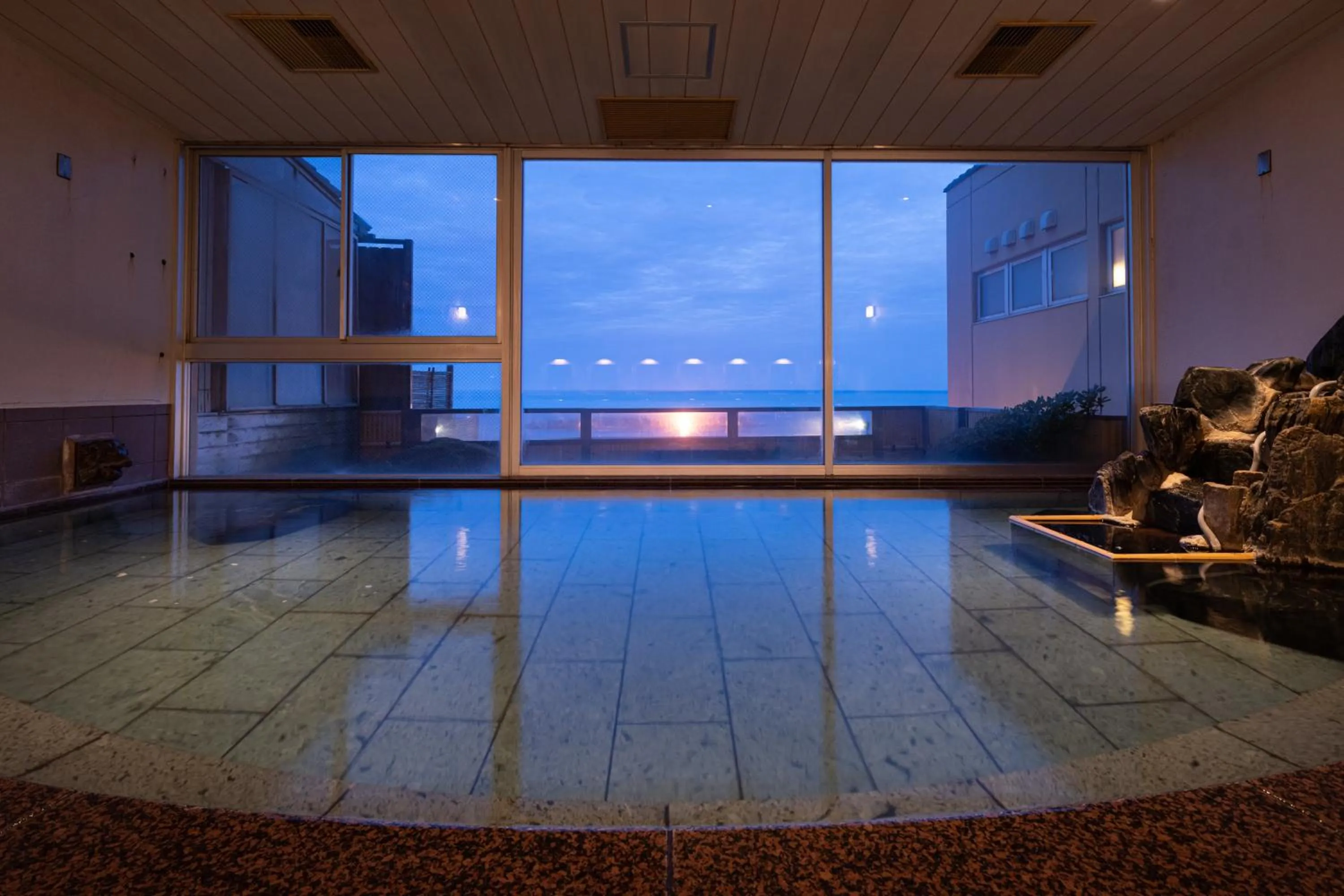 Hot Spring Bath in Ikkyu -Seaside Hotel-