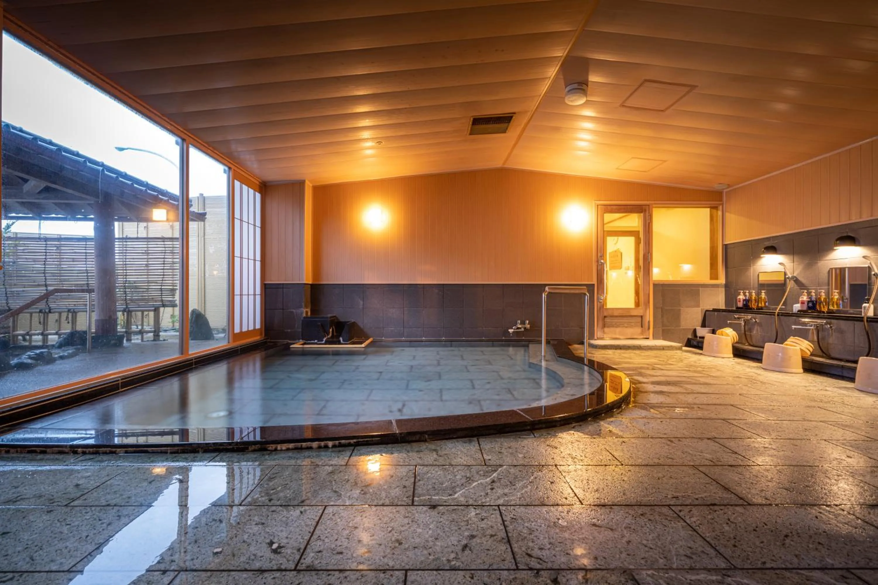 Hot Spring Bath in Ikkyu -Seaside Hotel-