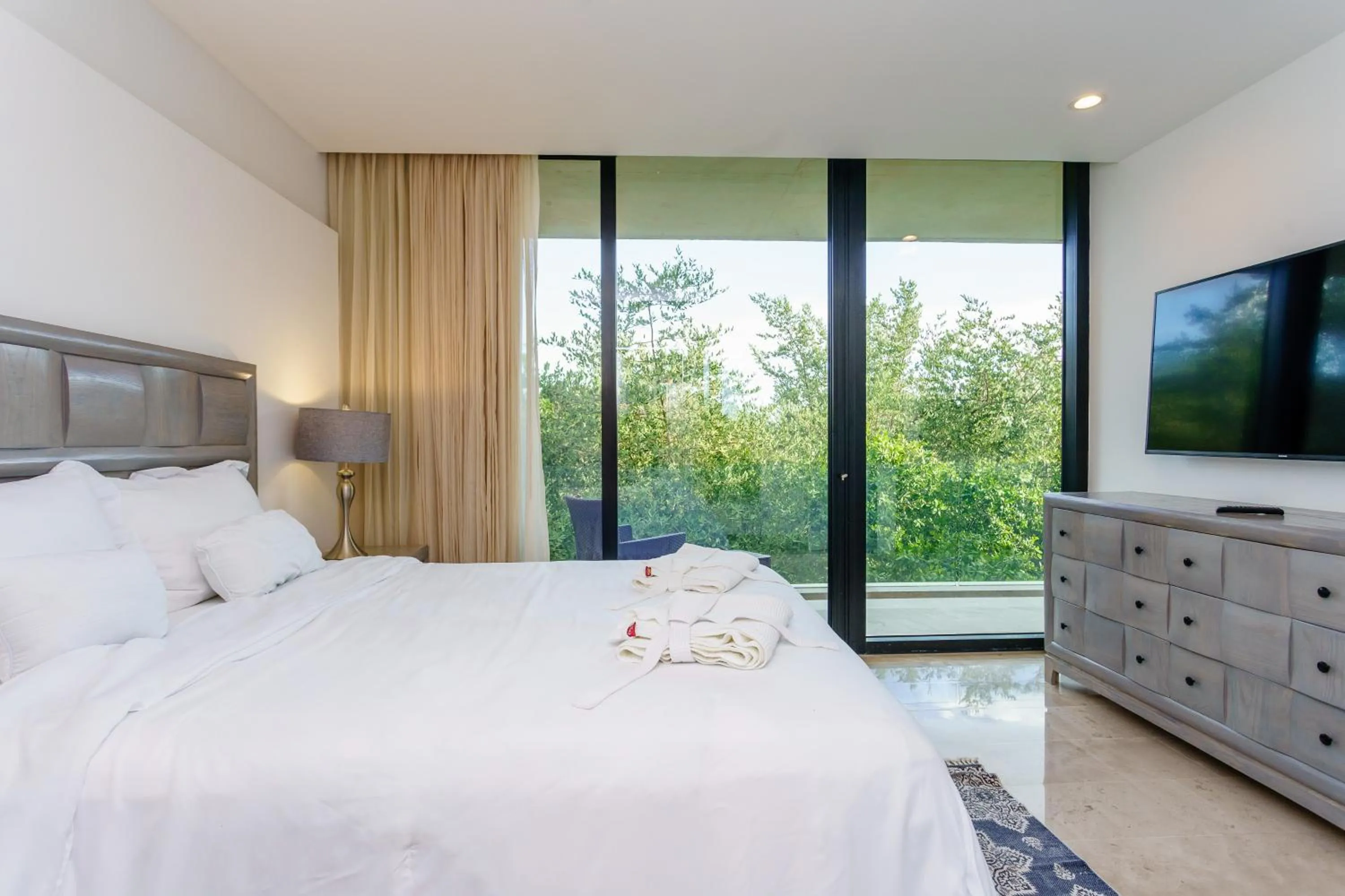 Bed in Oceana by ABNA