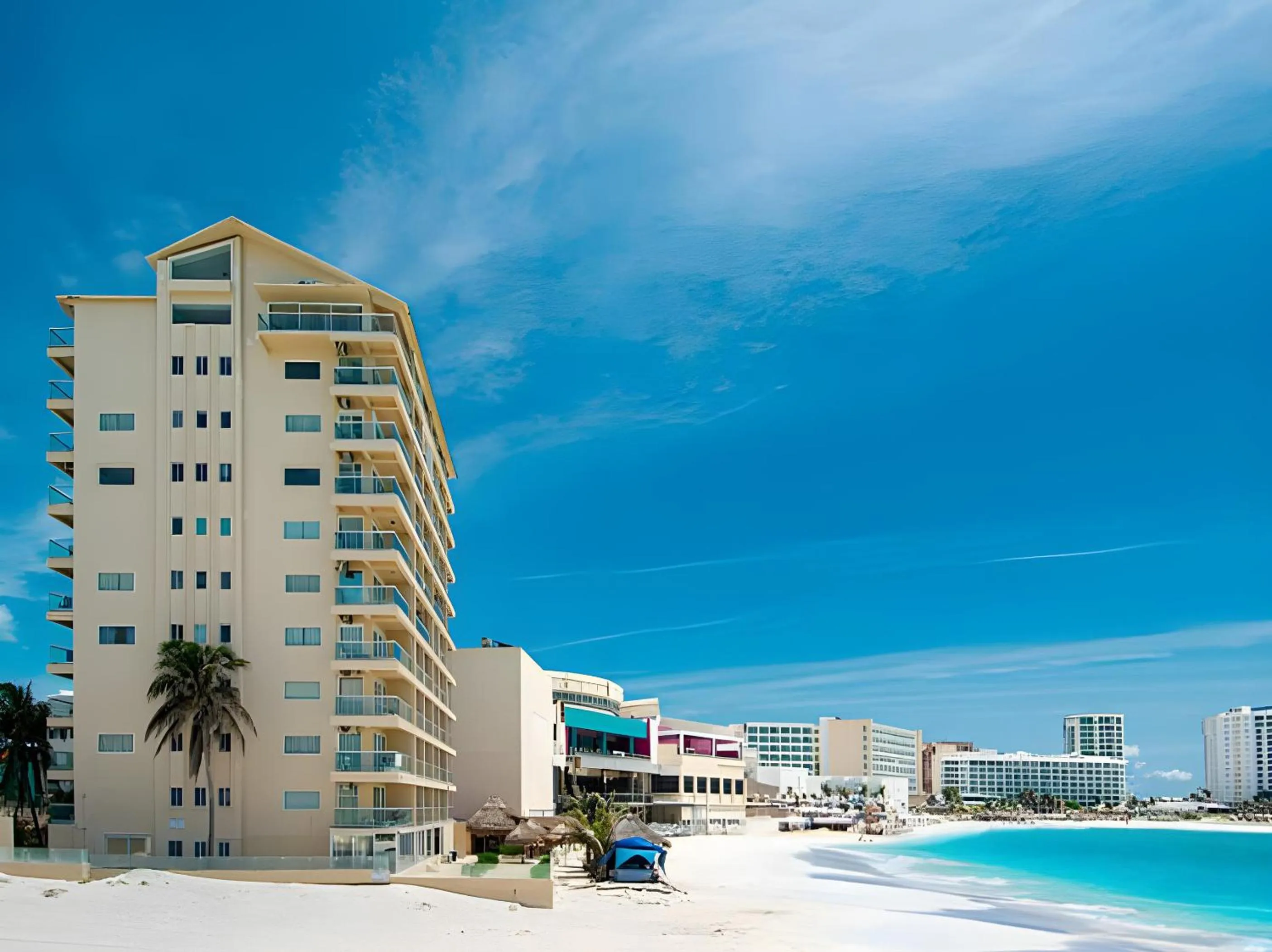 Property building in Paradise Beachfront & Nightlife Heart