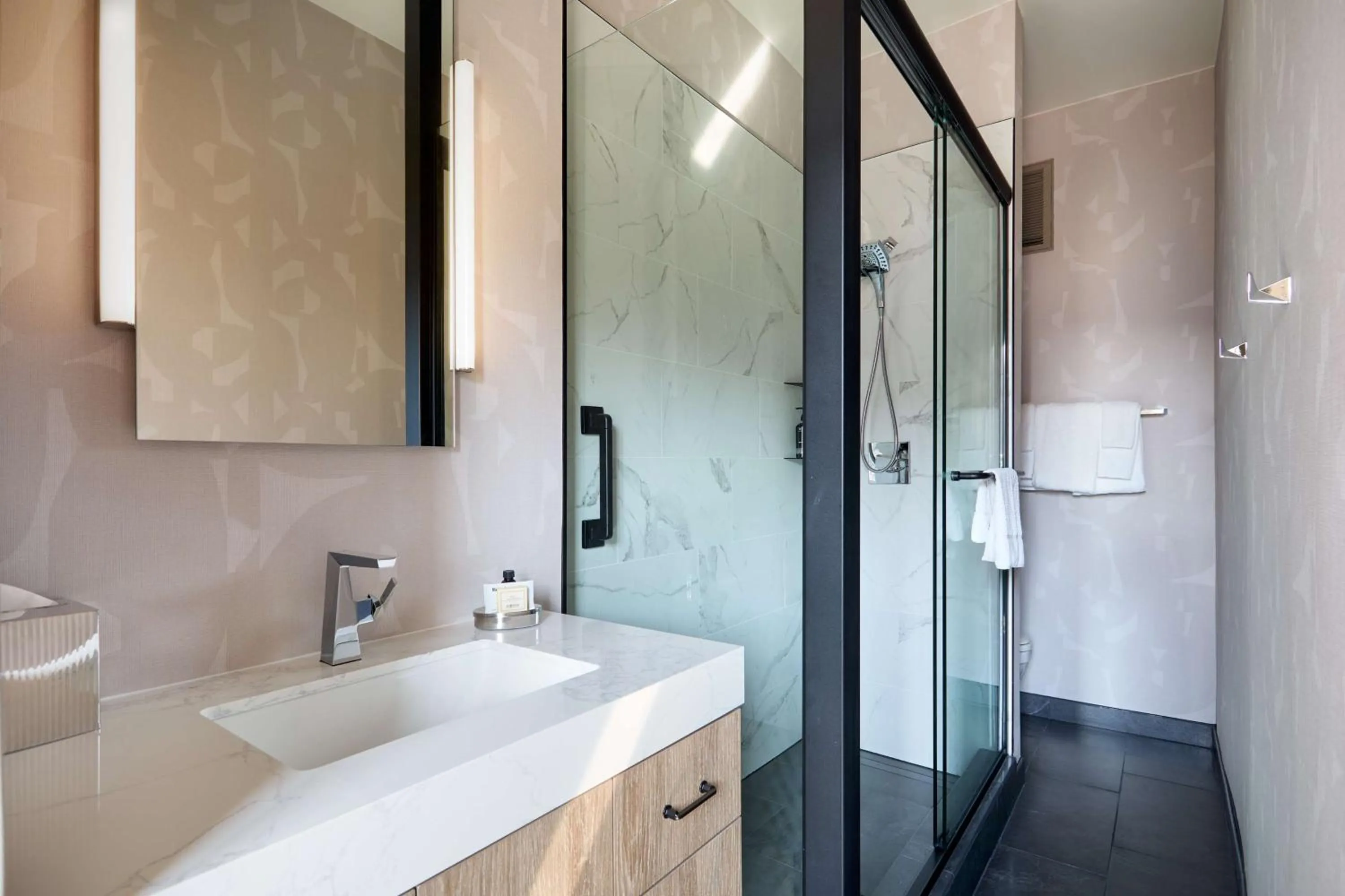 Bathroom in The Barnes San Francisco, Tapestry Collection by Hilton