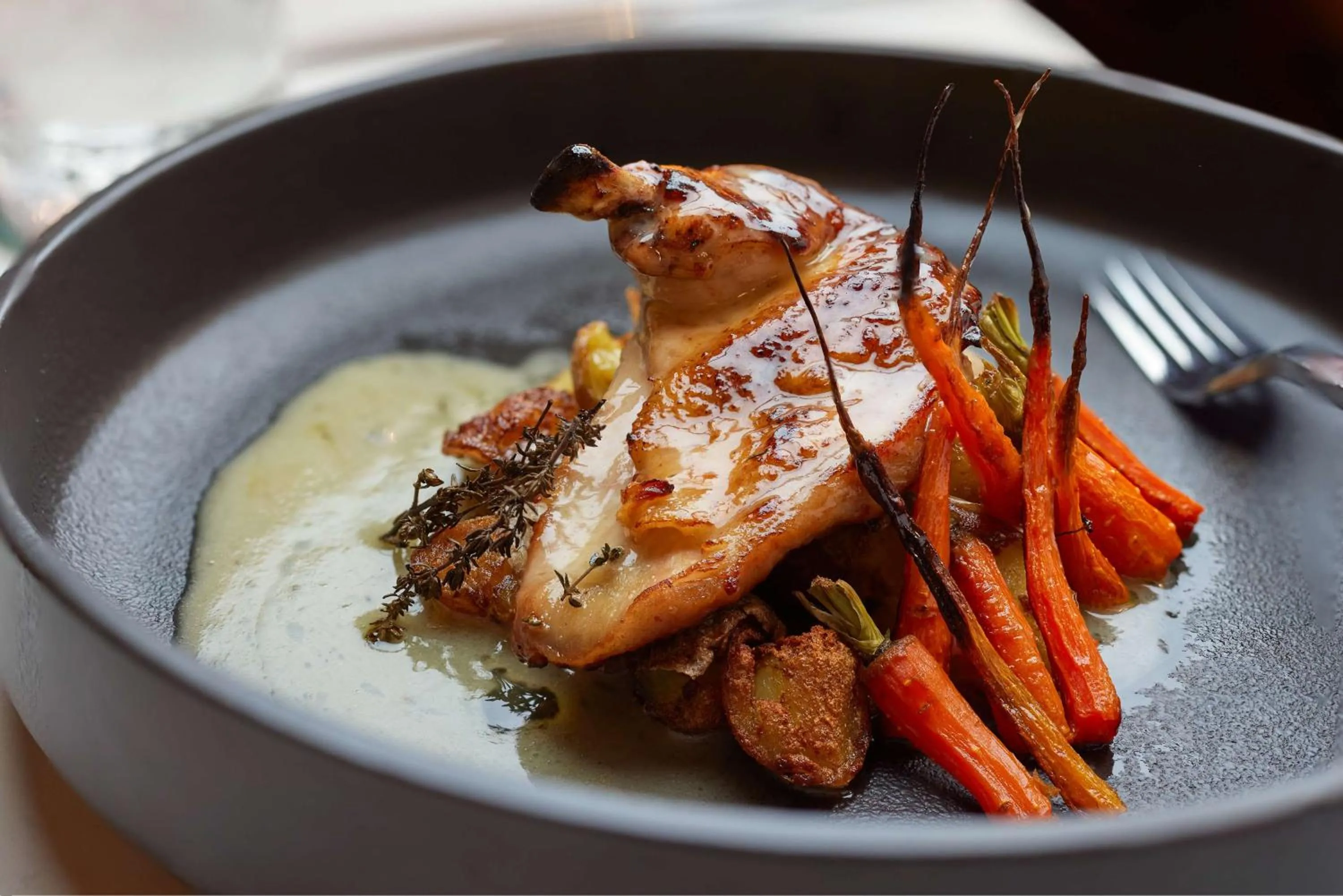 Dining area in The Barnes San Francisco, Tapestry Collection by Hilton