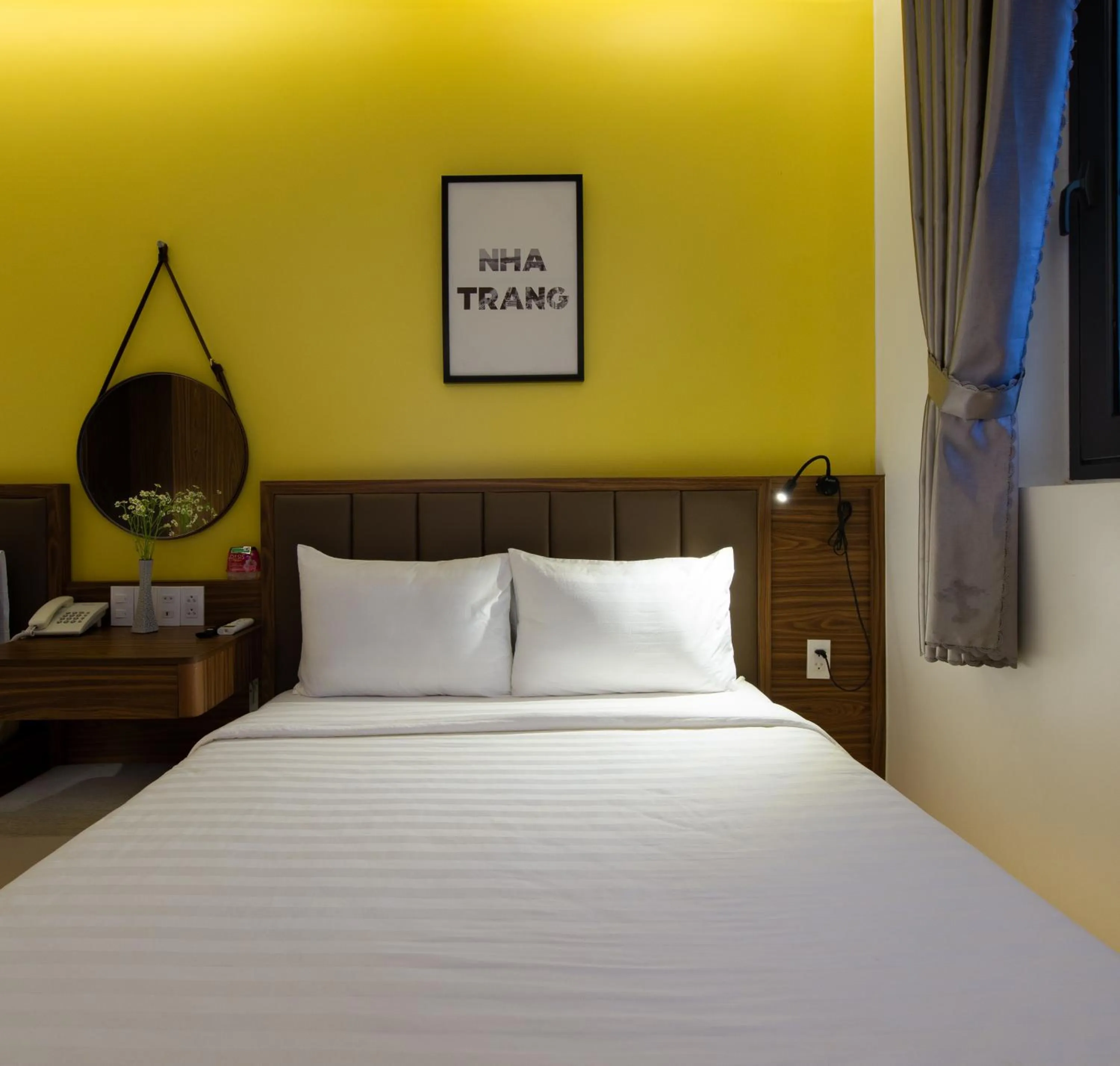 Bed in West Lake Hotel - Near Bai Dai Beach