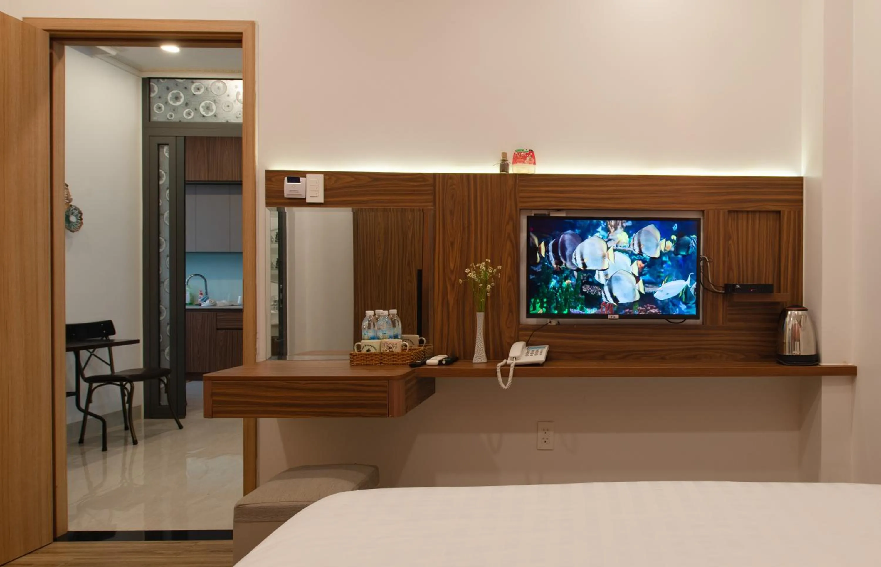 TV and multimedia, Bed in West Lake Hotel - Near Bai Dai Beach