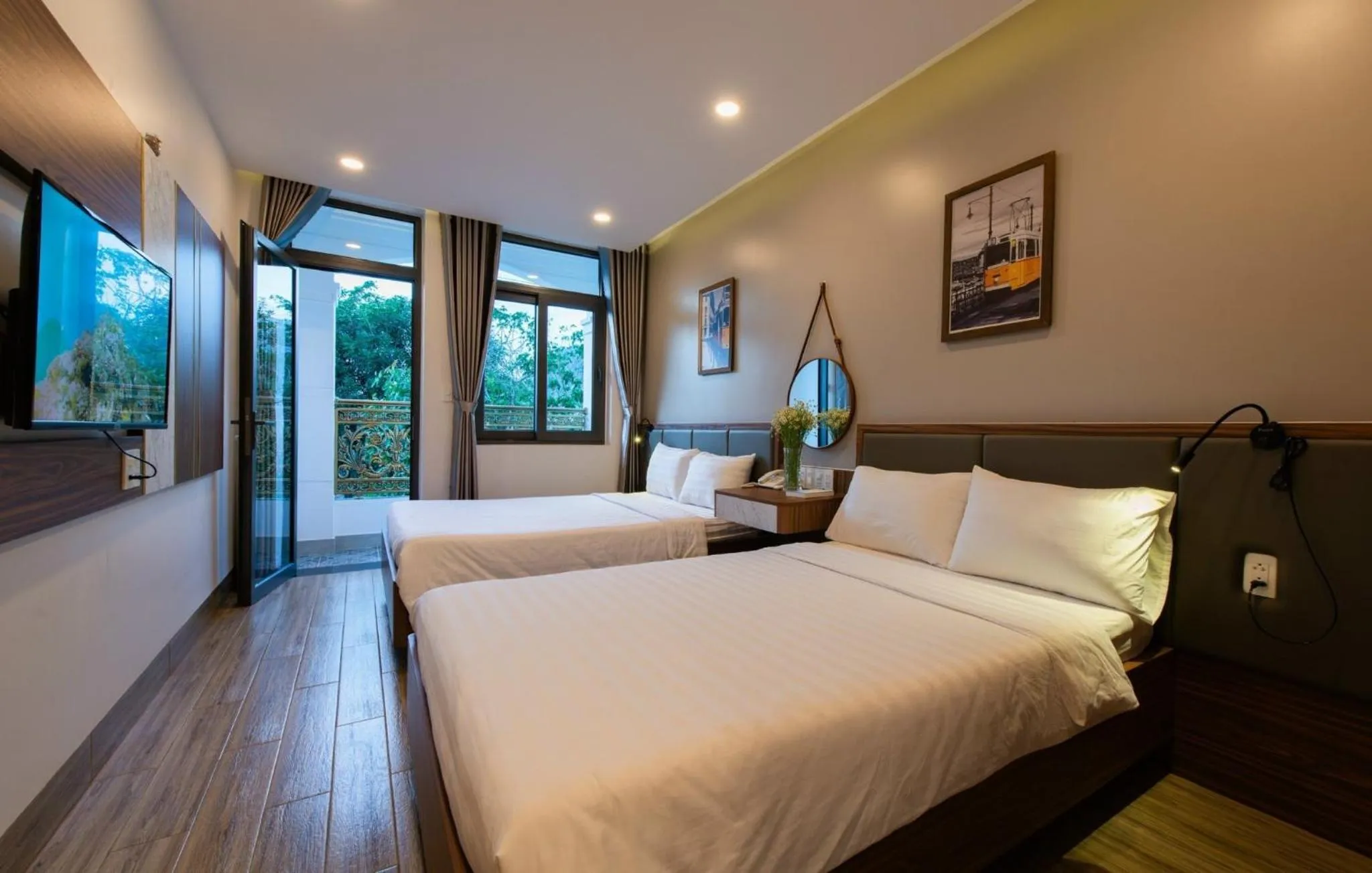 Photo of the whole room, Bed in West Lake Hotel - Near Bai Dai Beach