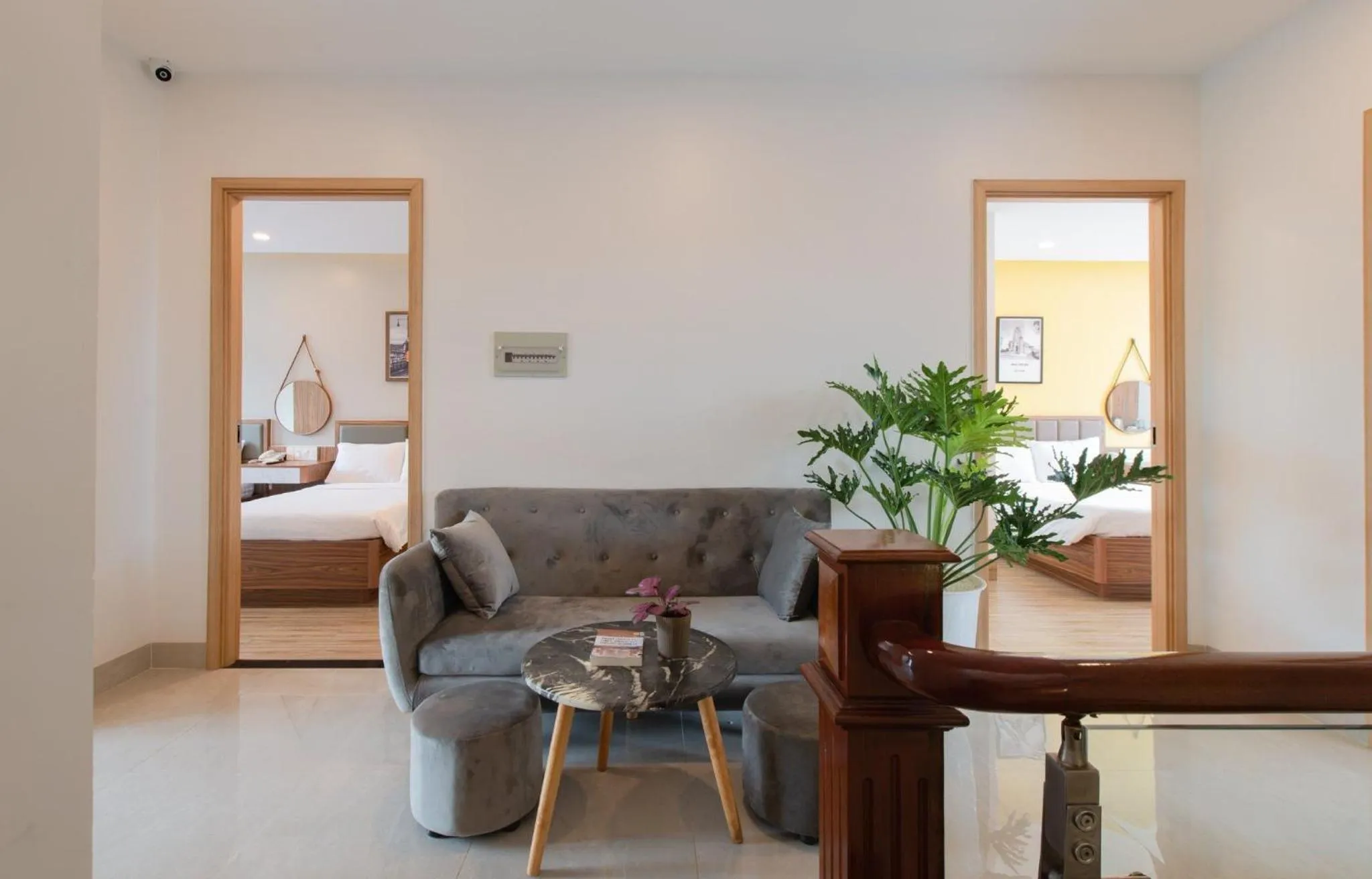 Communal lounge/ TV room, Bed in West Lake Hotel - Near Bai Dai Beach