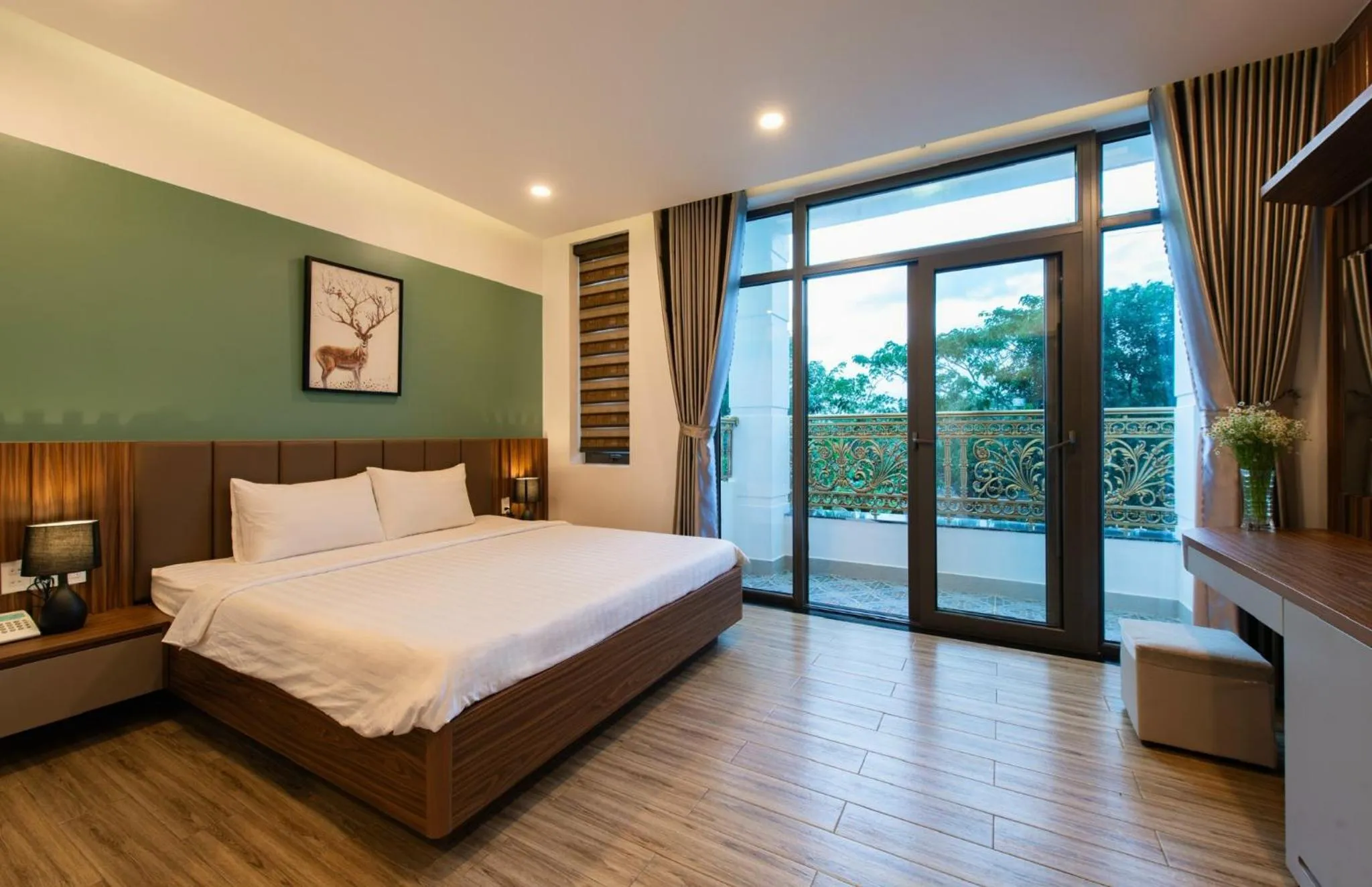 Bedroom, Bed in West Lake Hotel - Near Bai Dai Beach