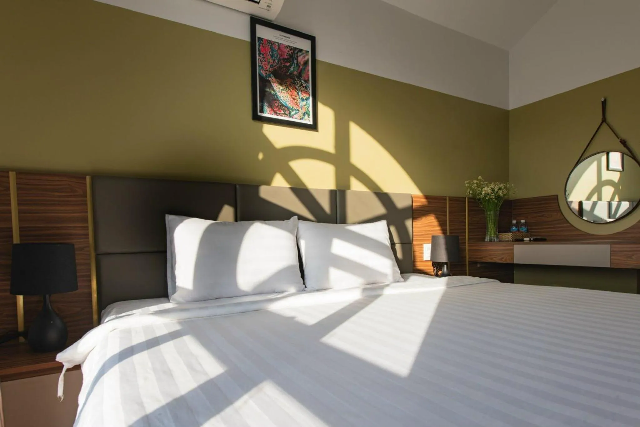 Bed in West Lake Hotel - Near Bai Dai Beach