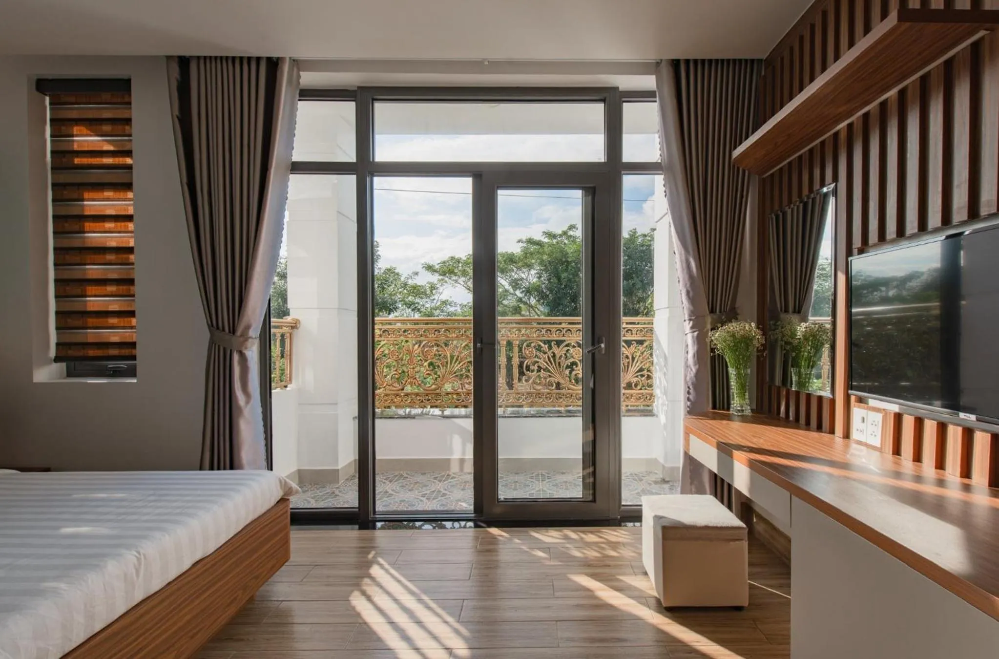 Balcony/Terrace, Bed in West Lake Hotel - Near Bai Dai Beach