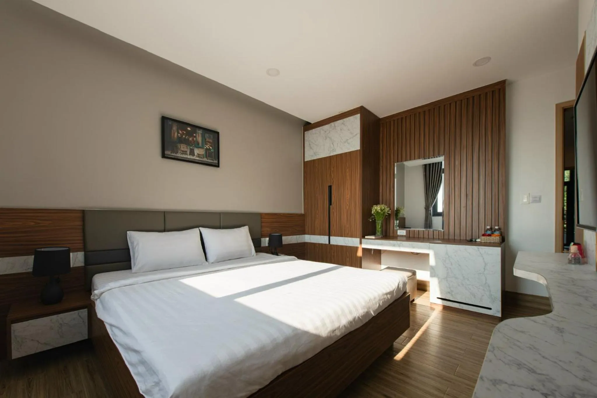 Photo of the whole room, Bed in West Lake Hotel - Near Bai Dai Beach