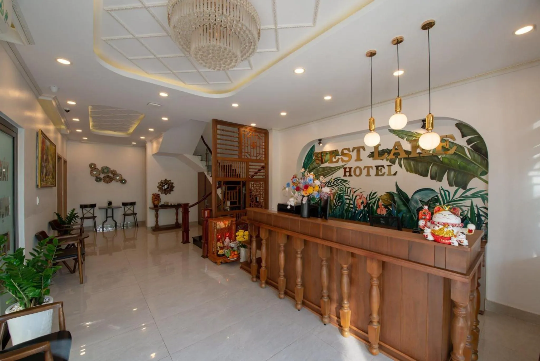 Lobby or reception in West Lake Hotel - Near Bai Dai Beach